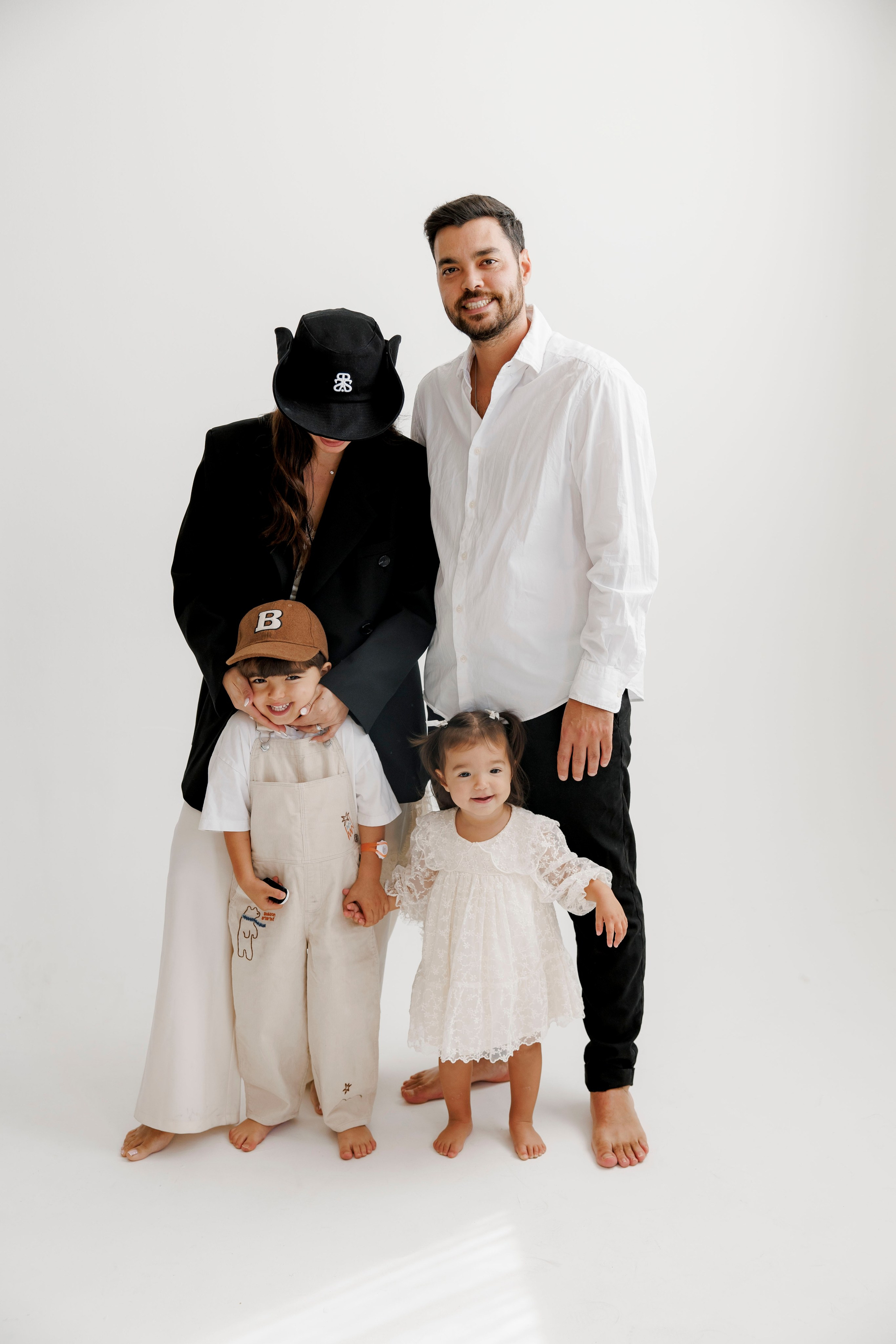 Family photoshoot inside the studio. Wedding and family photographer