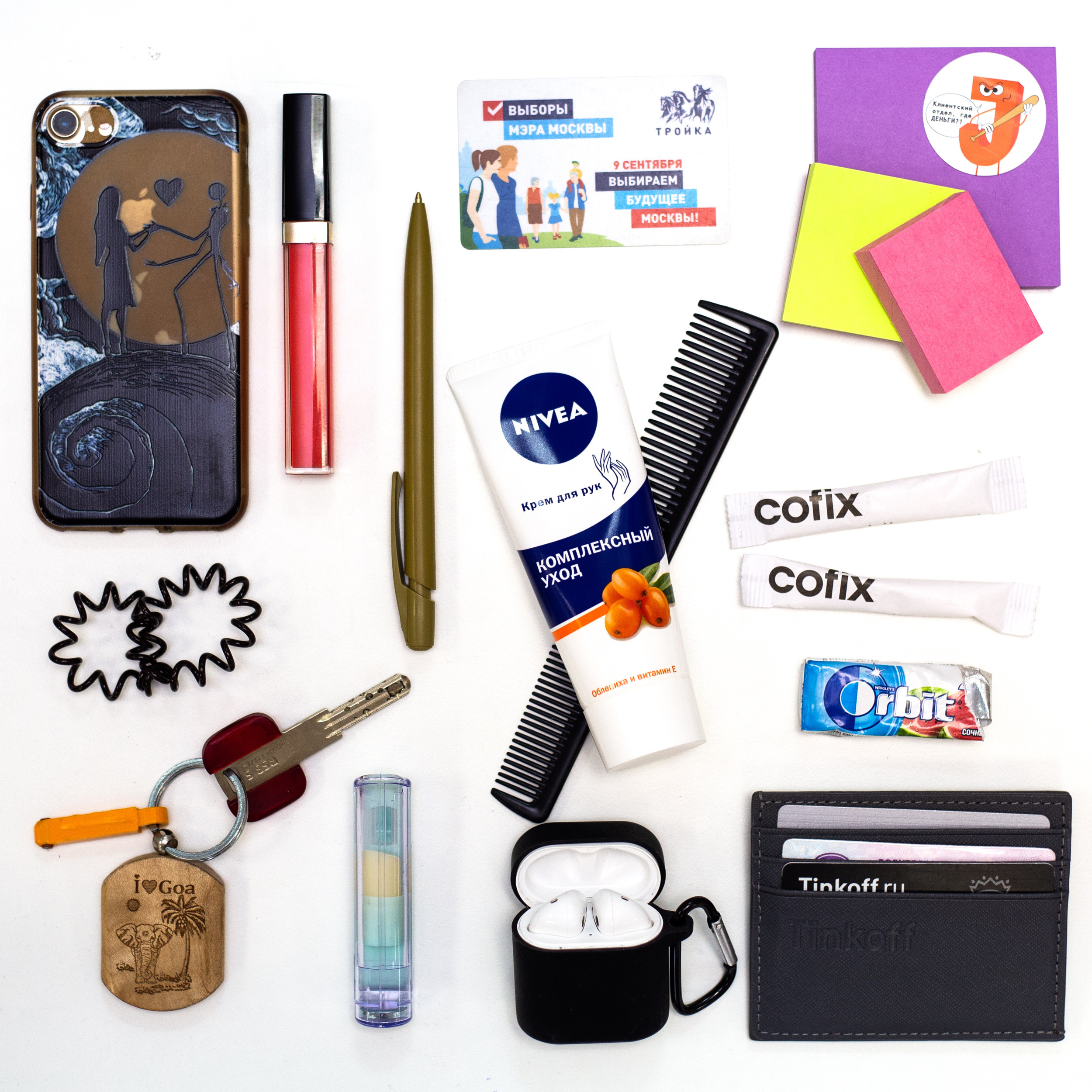 Раскладки для сотрудников. Виктория Еремина — фотограф и видеограф в Москве