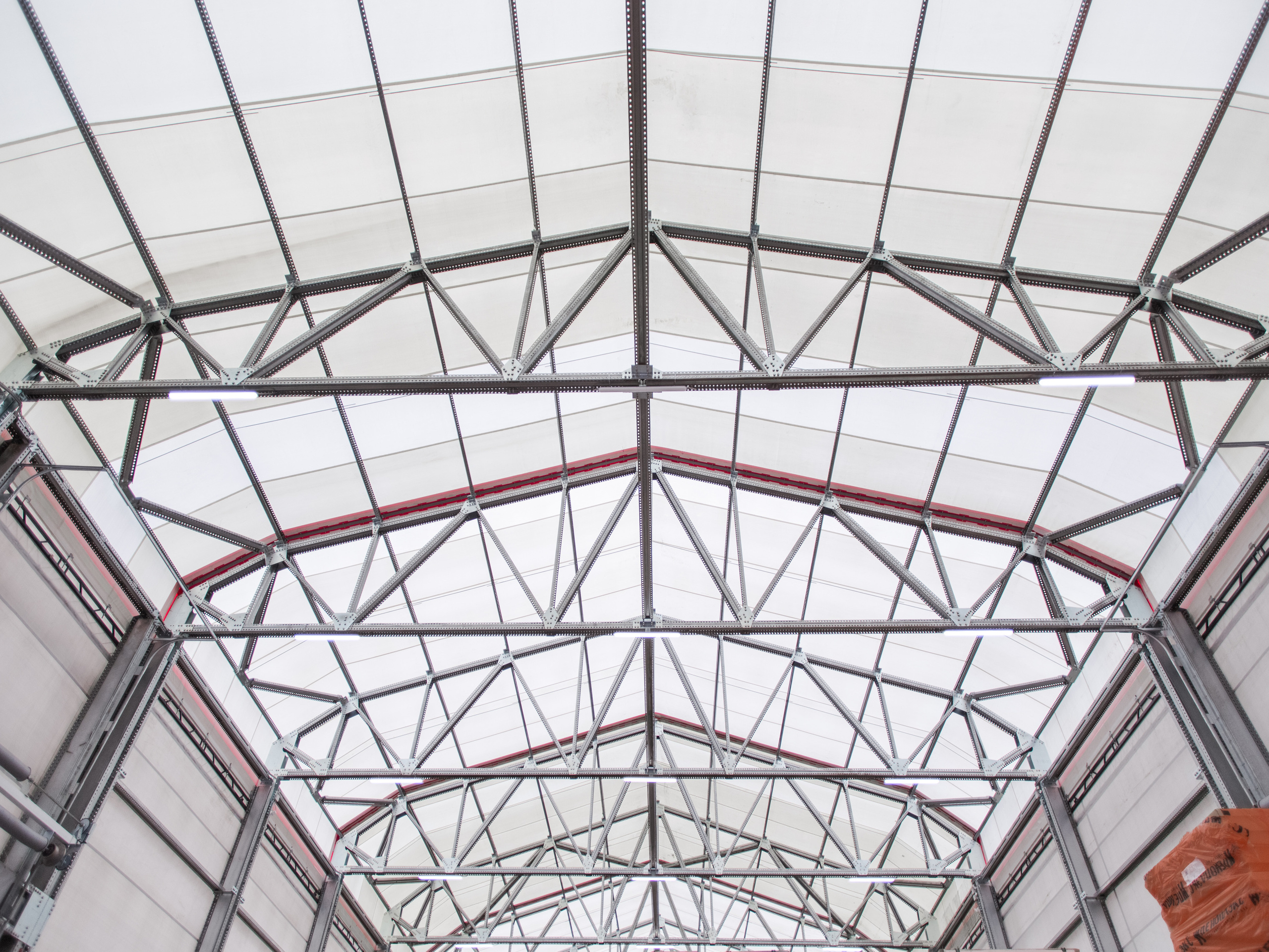 Склад СПб. Виктория Еремина — фотограф и видеограф в Москве