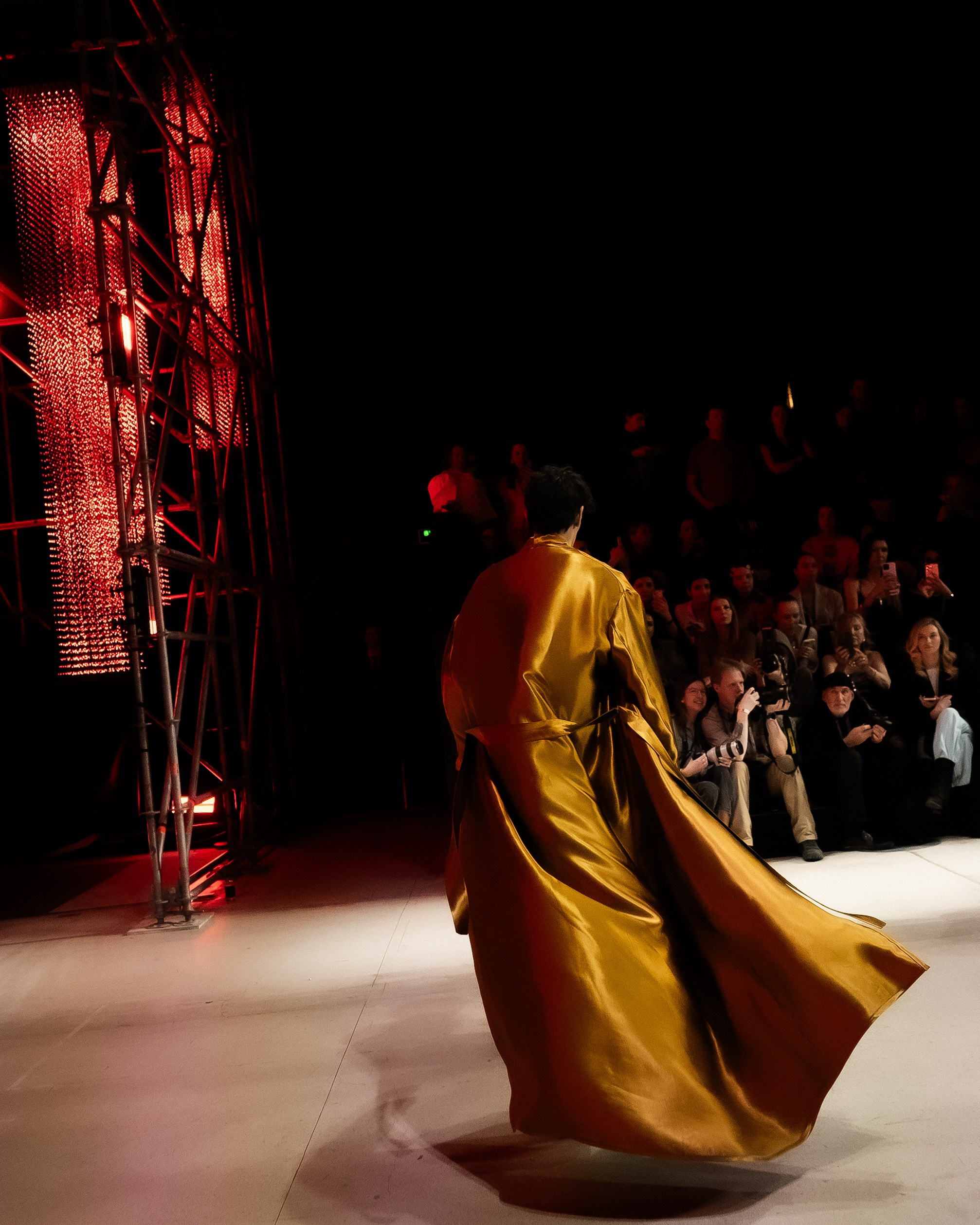 LOGINOV Московская неделя моды