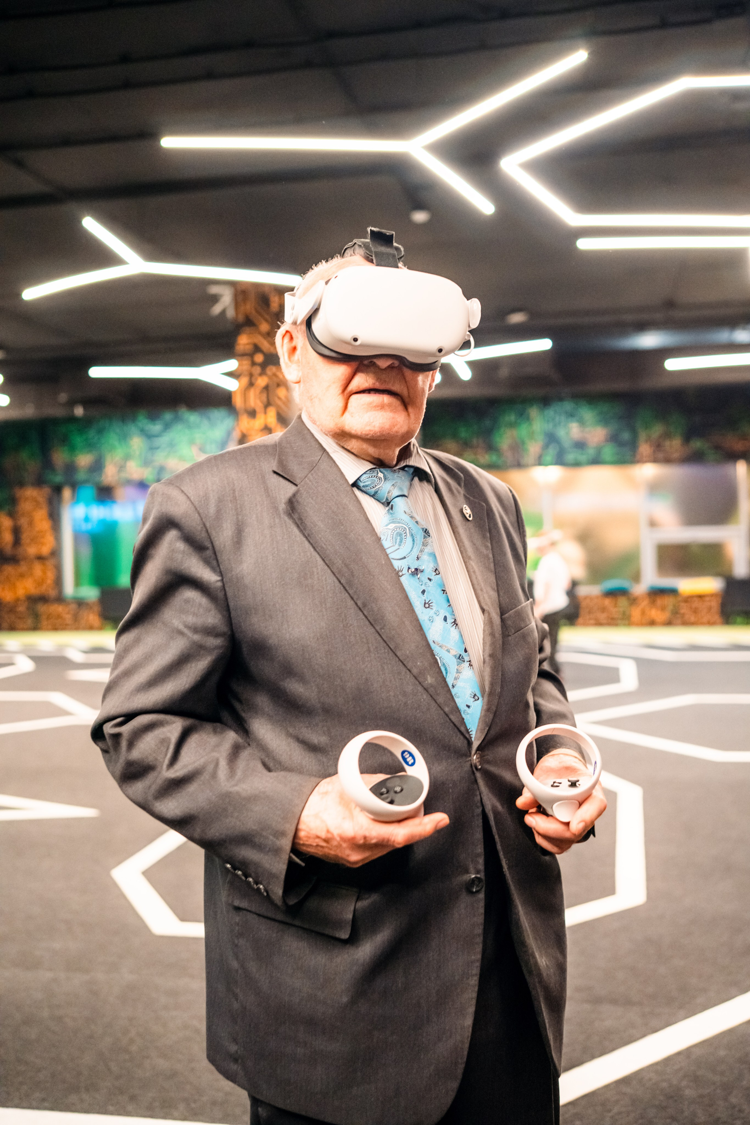 VR (November-December 2024). Felixtones