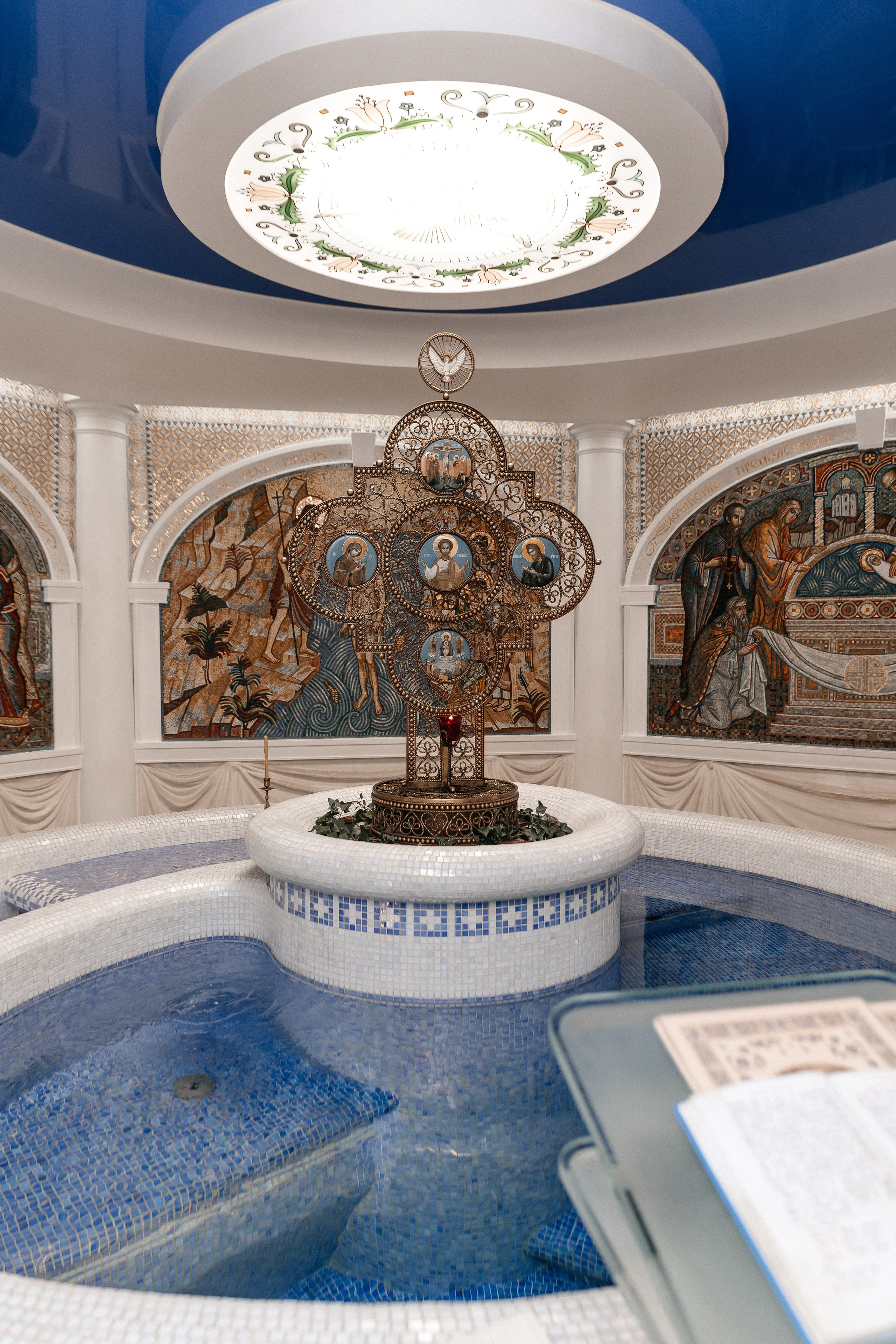 Крещение Валерии (конфиденциальное). Семейный фотограф Минск Усова Ольга