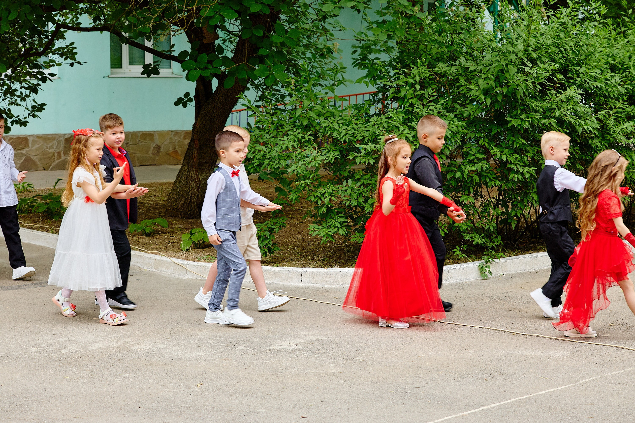 Выпускной 45 сад. Фотограф Выпускные альбомы Таганрог Сергей Коробченко