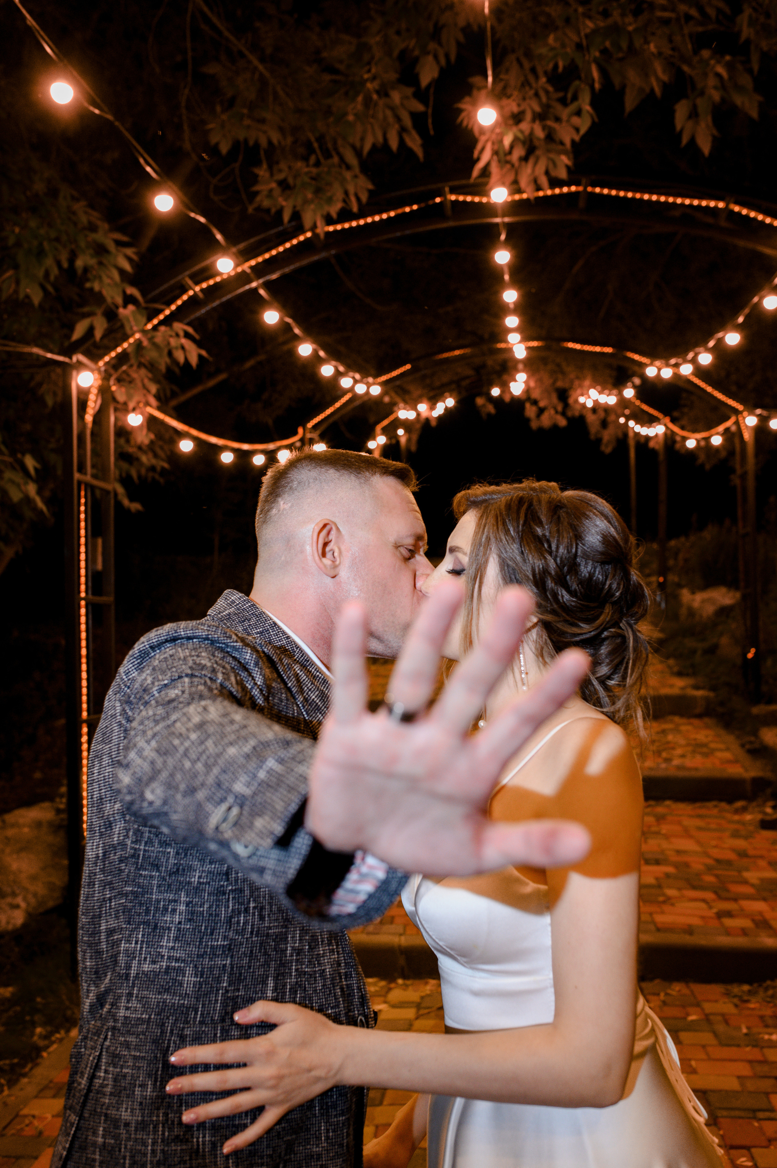 Тимур и Ирина свадьба в Derby Village. Свадебный фотограф Караганда