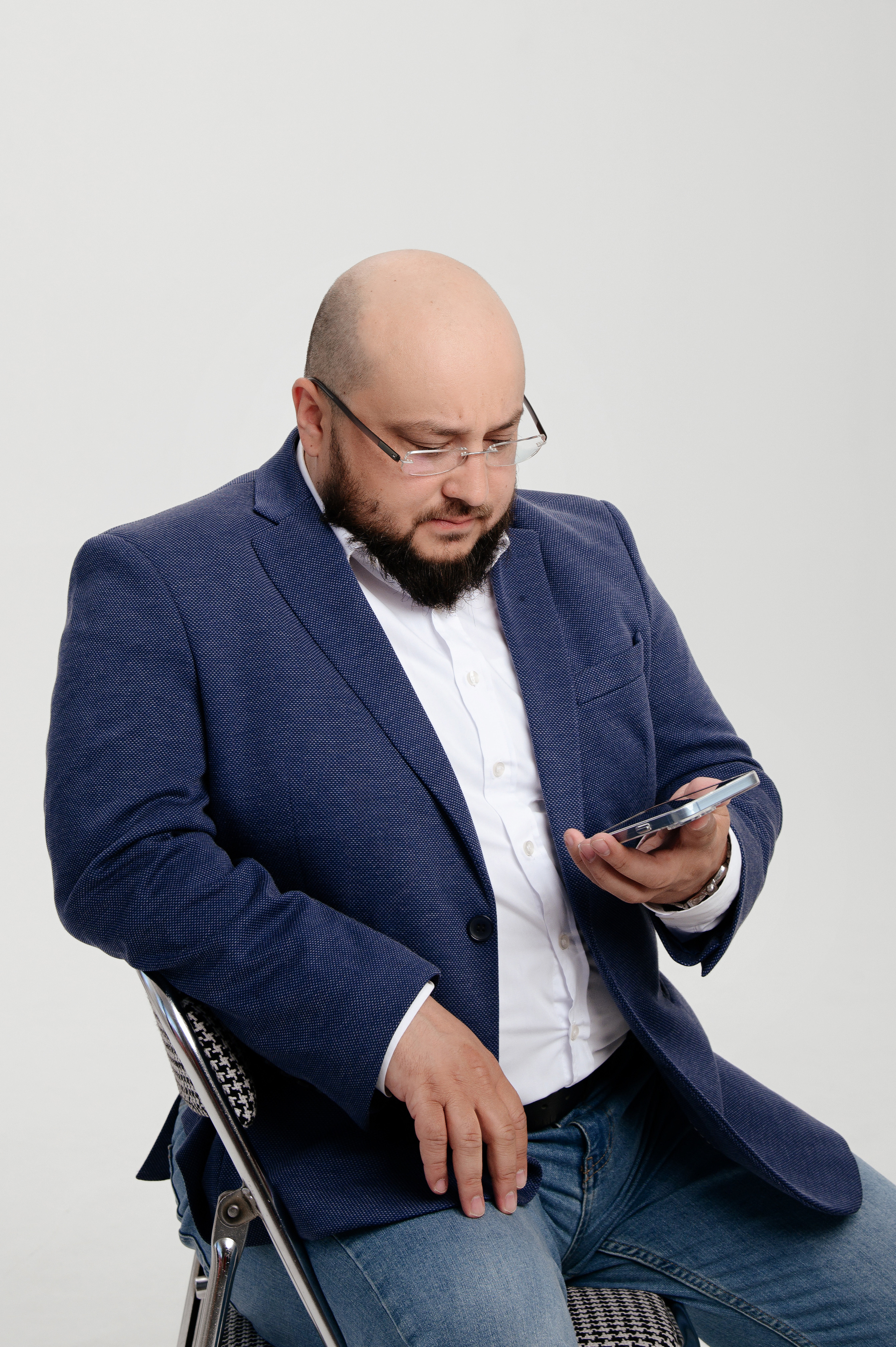 Бизнес-портрет, фотосессия для SMM для Рената в Караганде. Свадебный фотограф Караганда