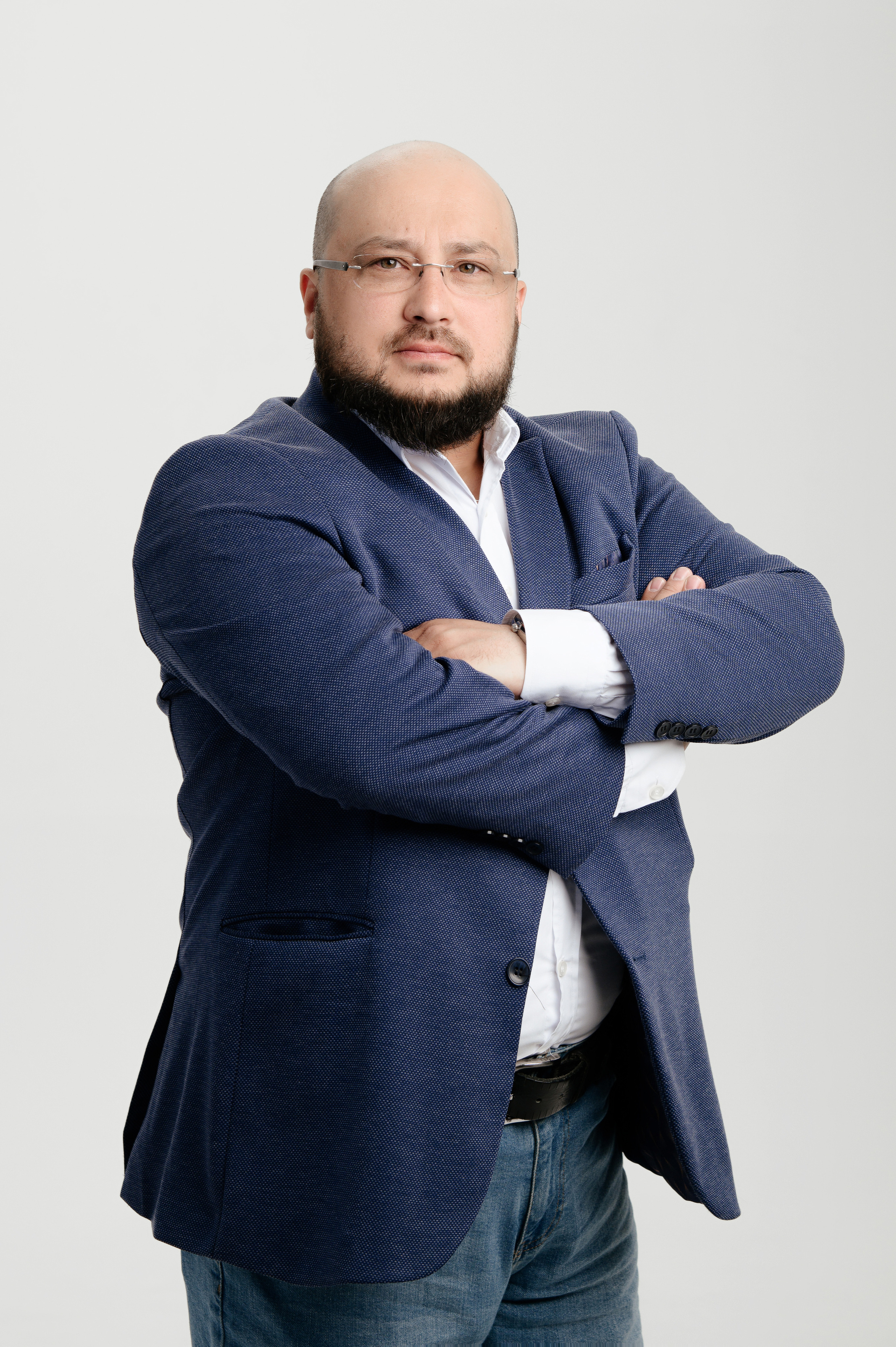 Бизнес-портрет, фотосессия для SMM для Рената в Караганде. Свадебный фотограф Караганда