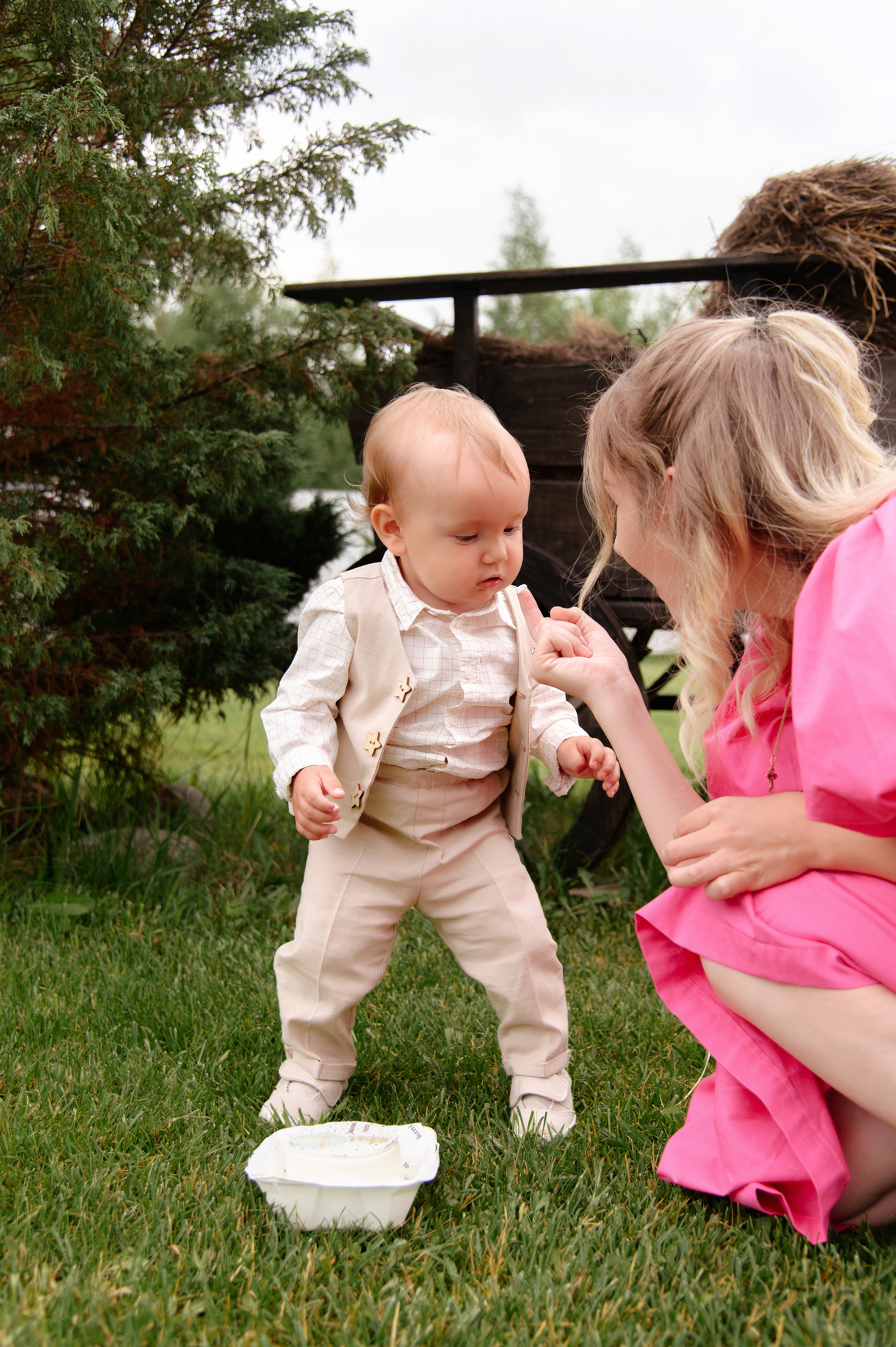 Семейная фотосессия в Теремъ resort. Свадебный фотограф Караганда