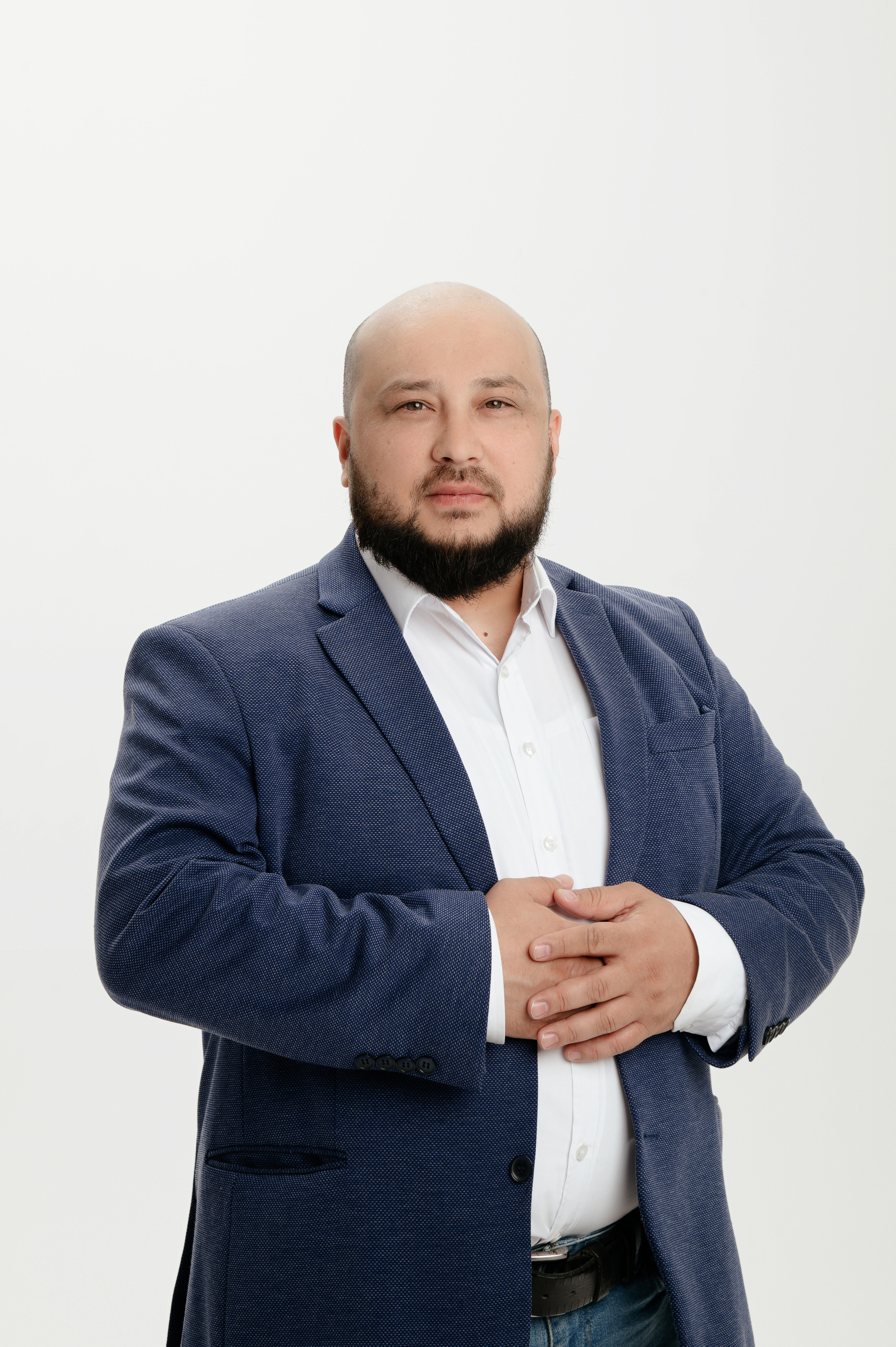 Бизнес-портрет, фотосессия для SMM для Рената в Караганде. Свадебный фотограф Караганда