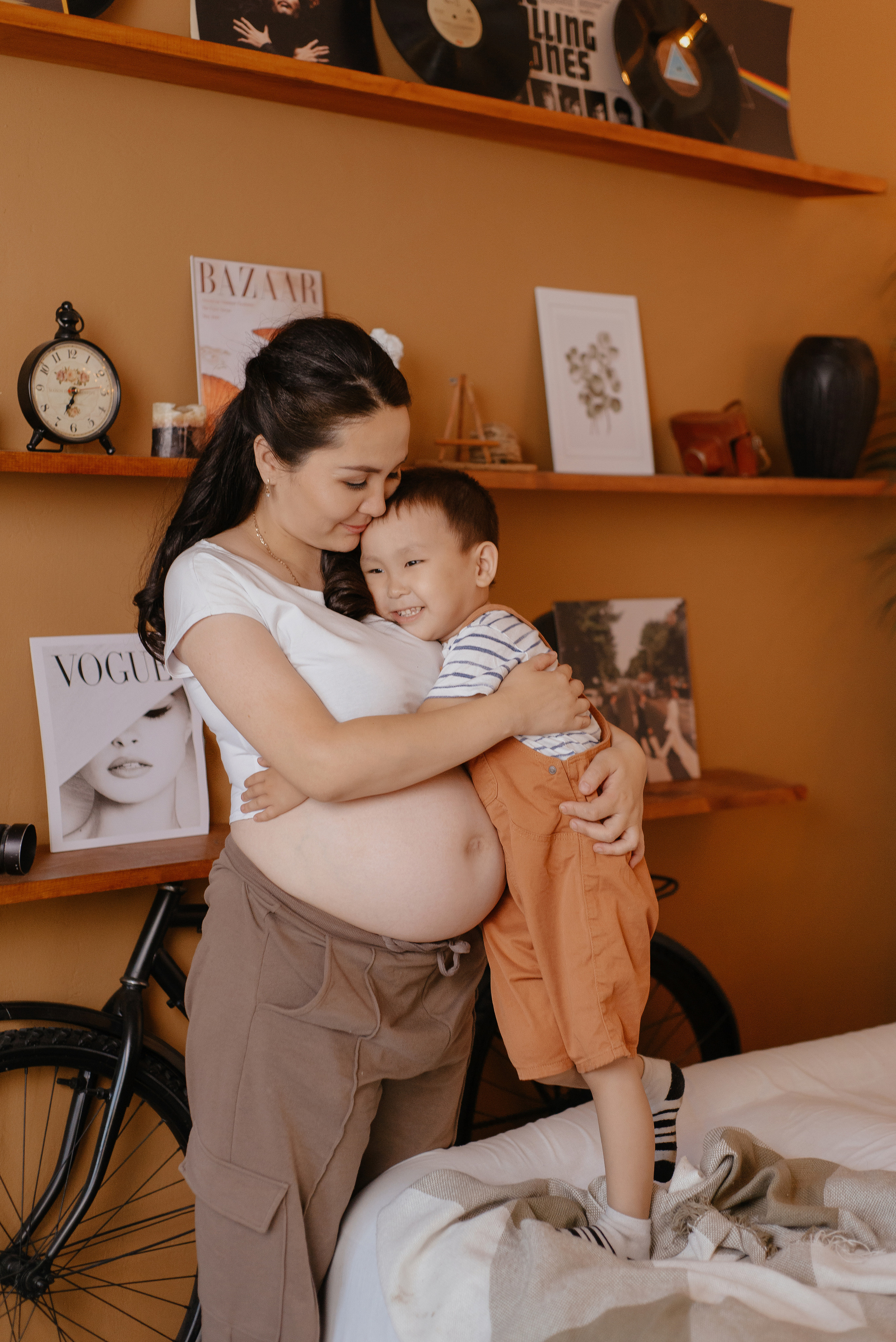Семейная фотосессия на студии в Караганде. Свадебный фотограф Караганда