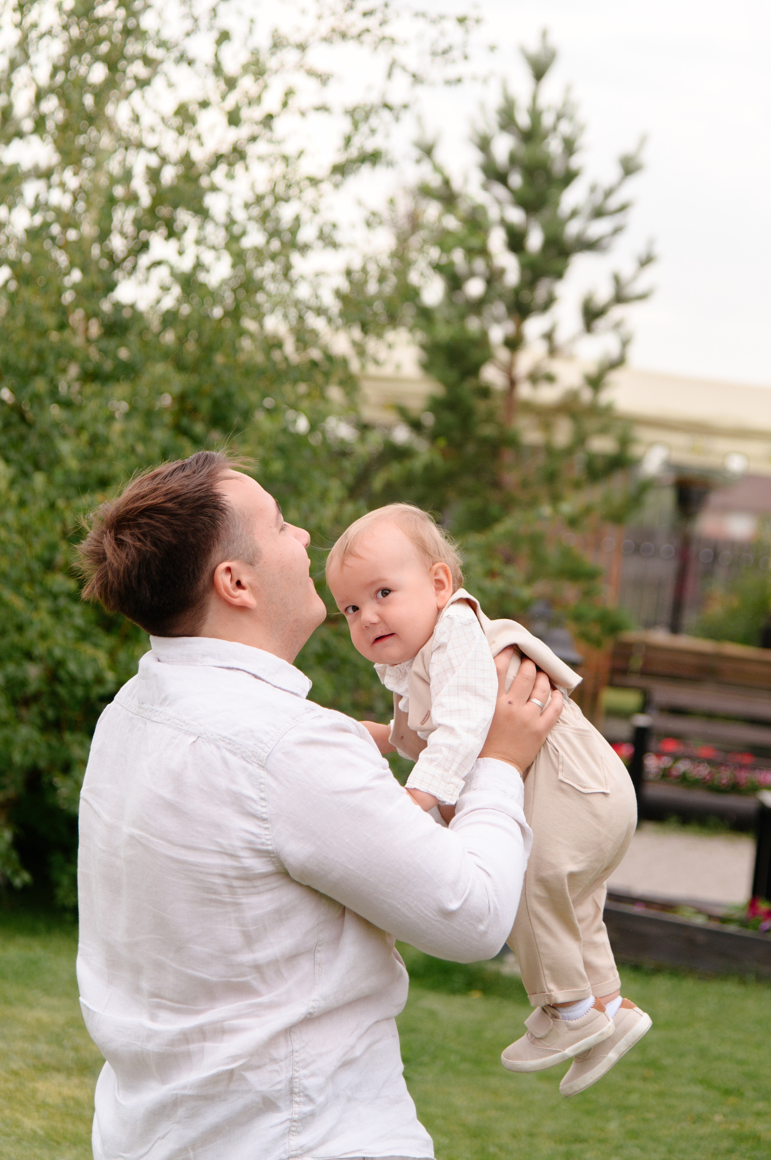 Семейная фотосессия в Теремъ resort. Свадебный фотограф Караганда