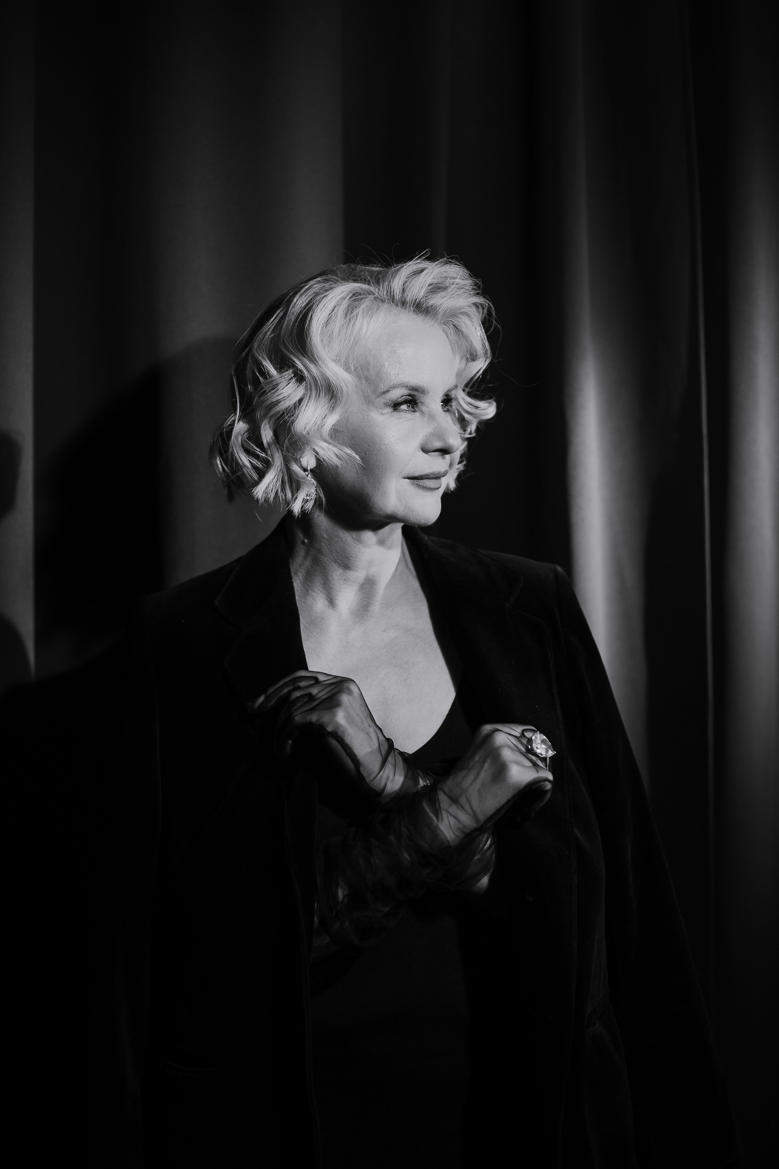 Классический портрет возрастной. Креативный и женский Фотограф Омске Наталья Лебедева