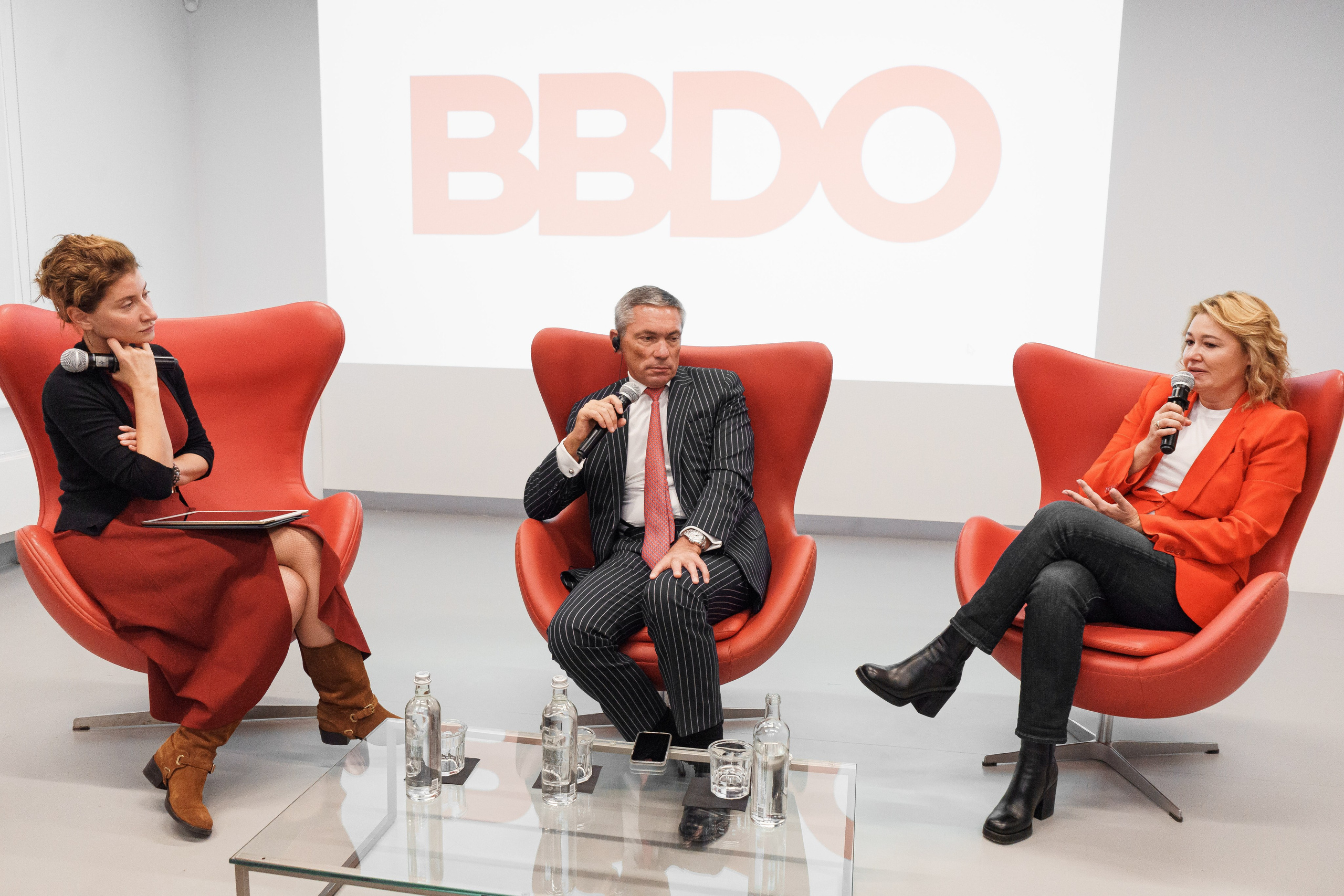 Репортаж. Видеограф Добромыслов