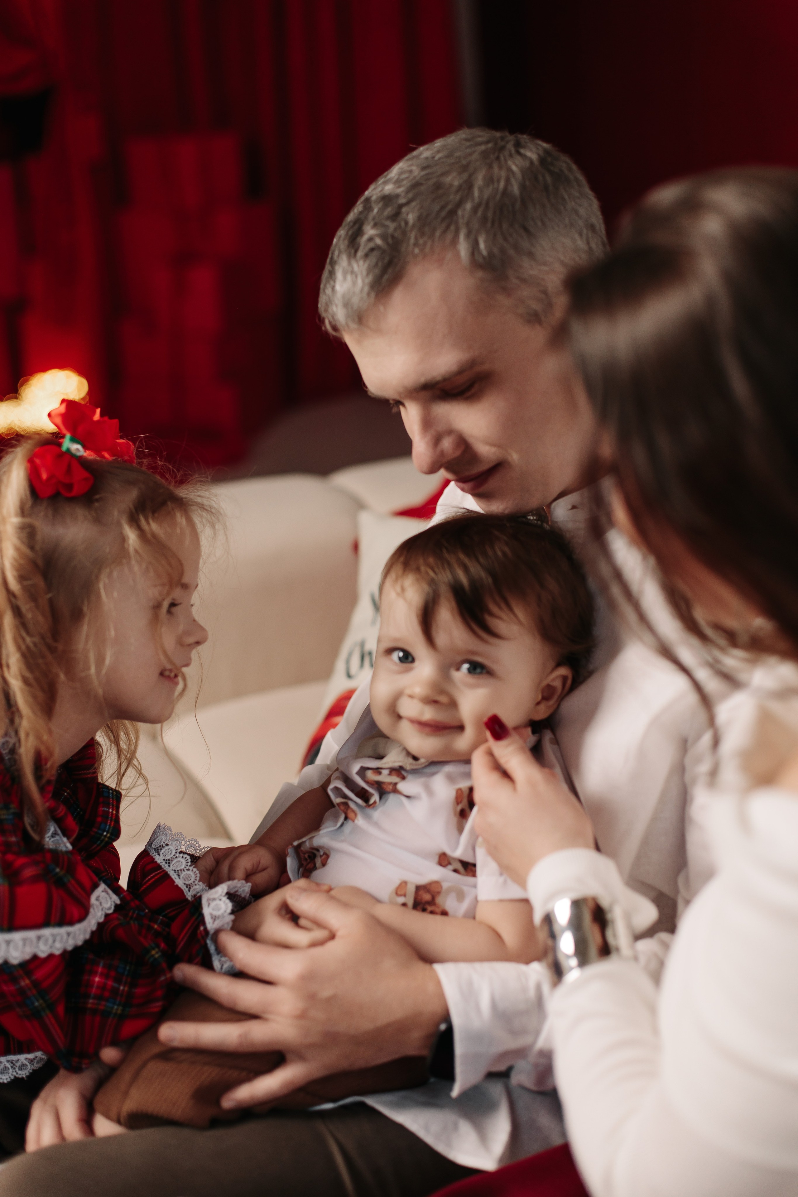 Александра и её семья, новогоднее). Семейный и детский фотограф в Пскове и Санкт-Петербурге Яна Калинина