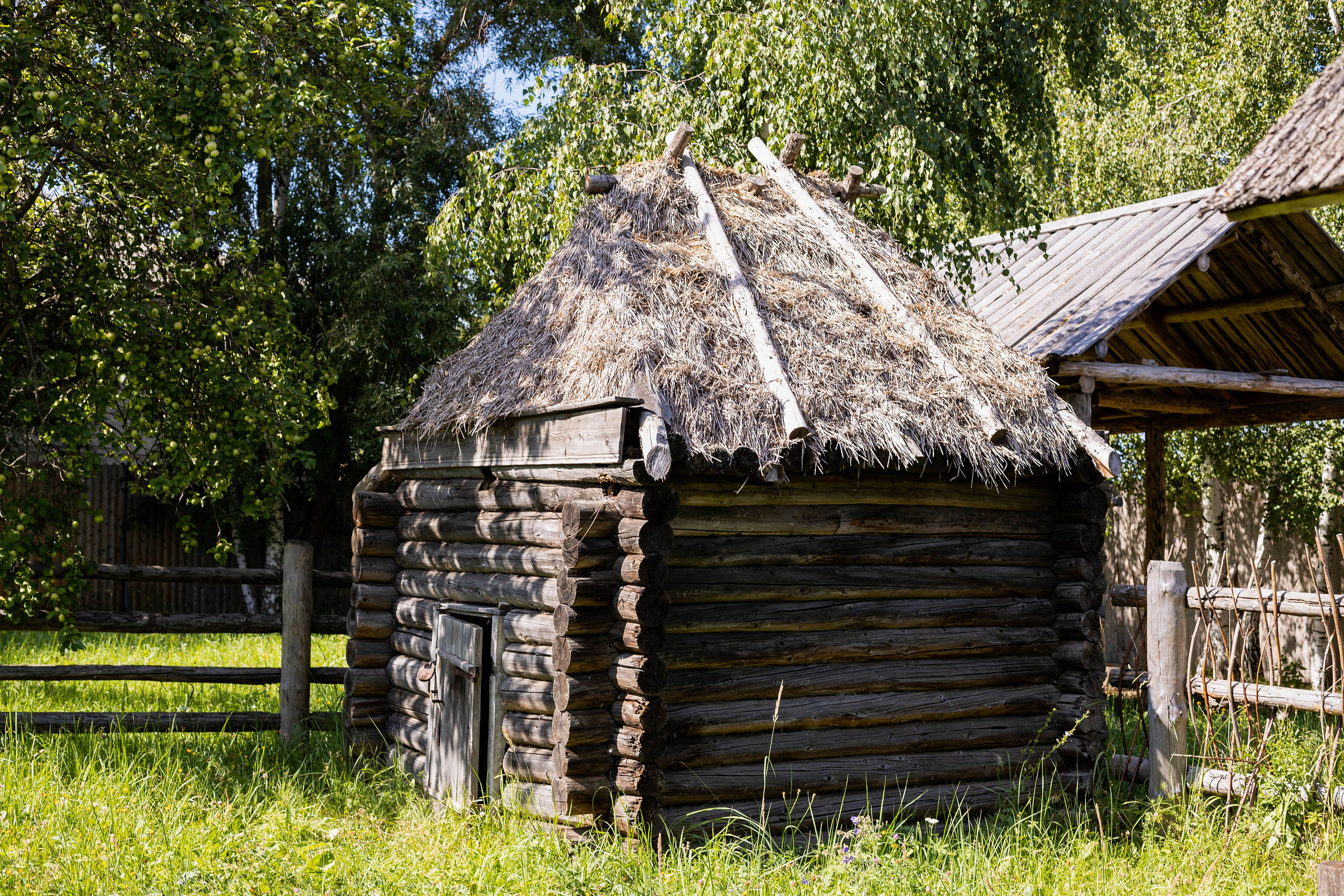 Фотосессия с Екатериной Анисимовой в Ибресинском этнографическом музее. Портретный и репортажный фотограф в Чебоксарах Андриян Чаркин