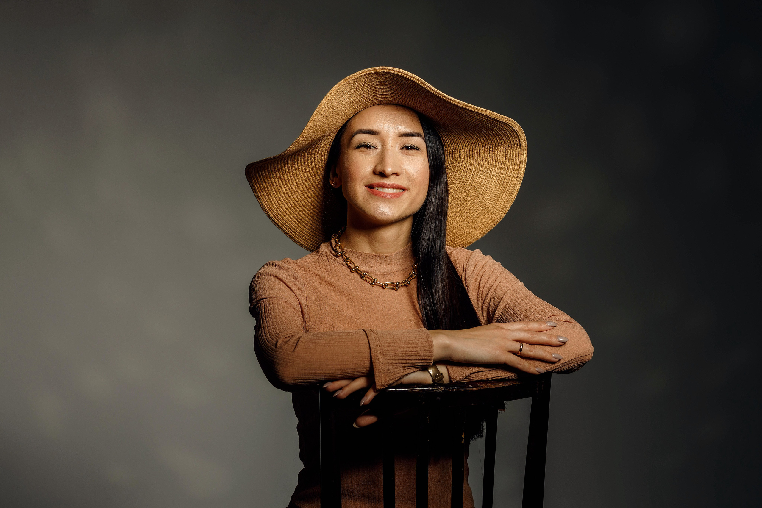 Студийная фотосессия с Катей. Портретный и репортажный фотограф в Чебоксарах Андриян Чаркин