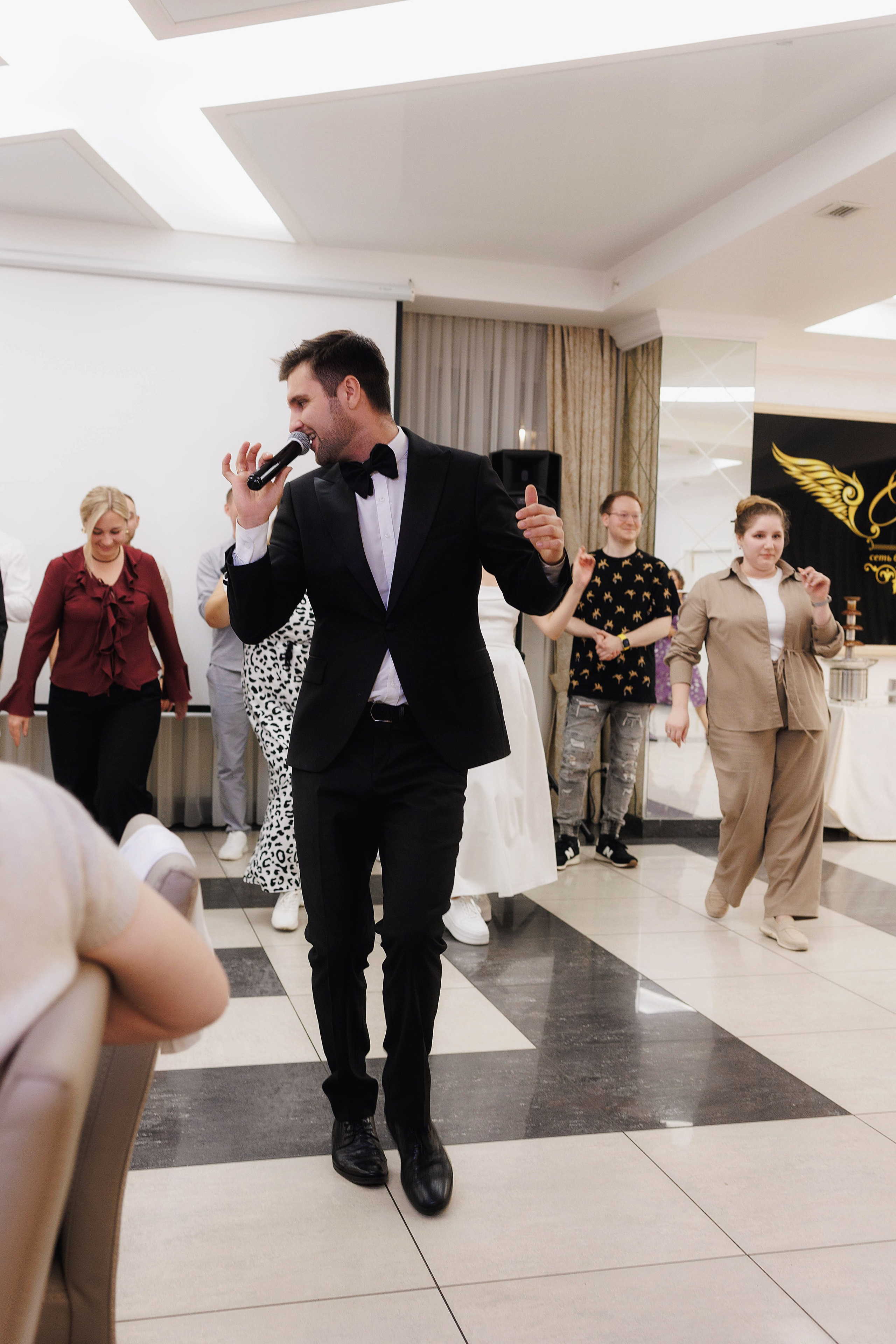 Владимир и Дания. Свадебная фотосессия в Казани. Портретный и репортажный фотограф в Чебоксарах Андриян Чаркин