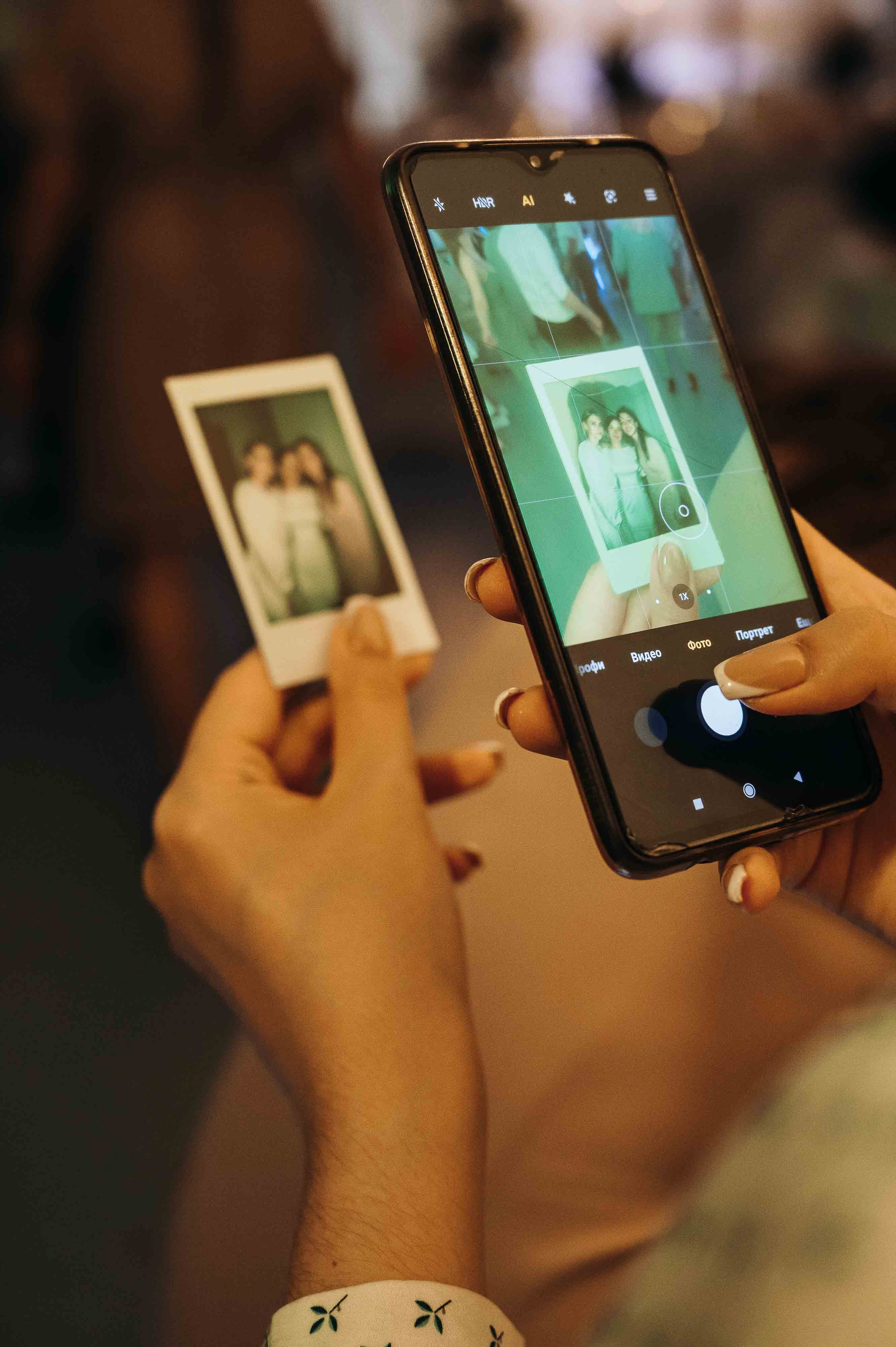 Совместные сборы в отеле. Свадебный и семейный фотограф в Котласе Никита Попов