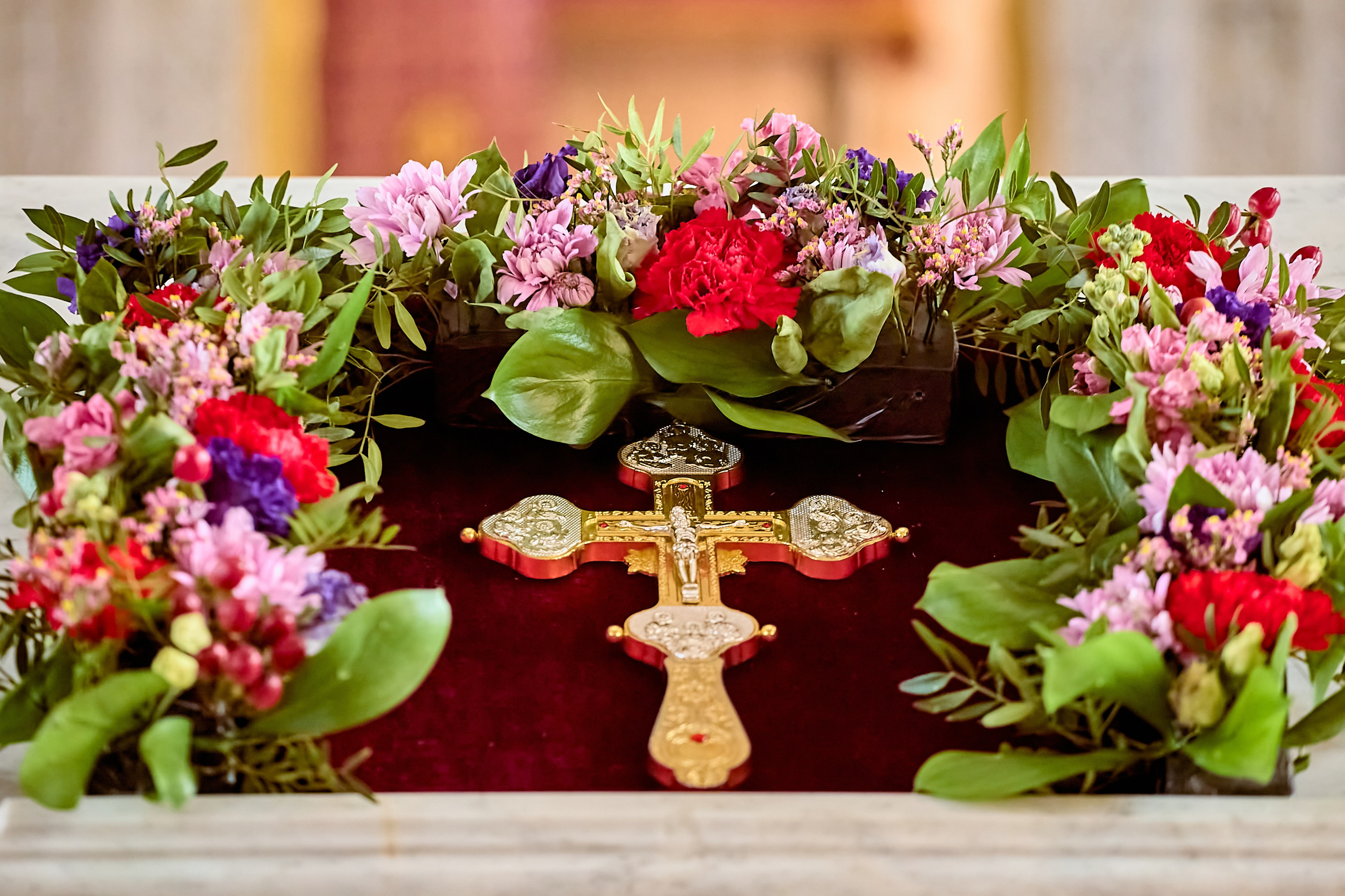 Фотографии Божественной Литургии в Неделю Крестопоклонную