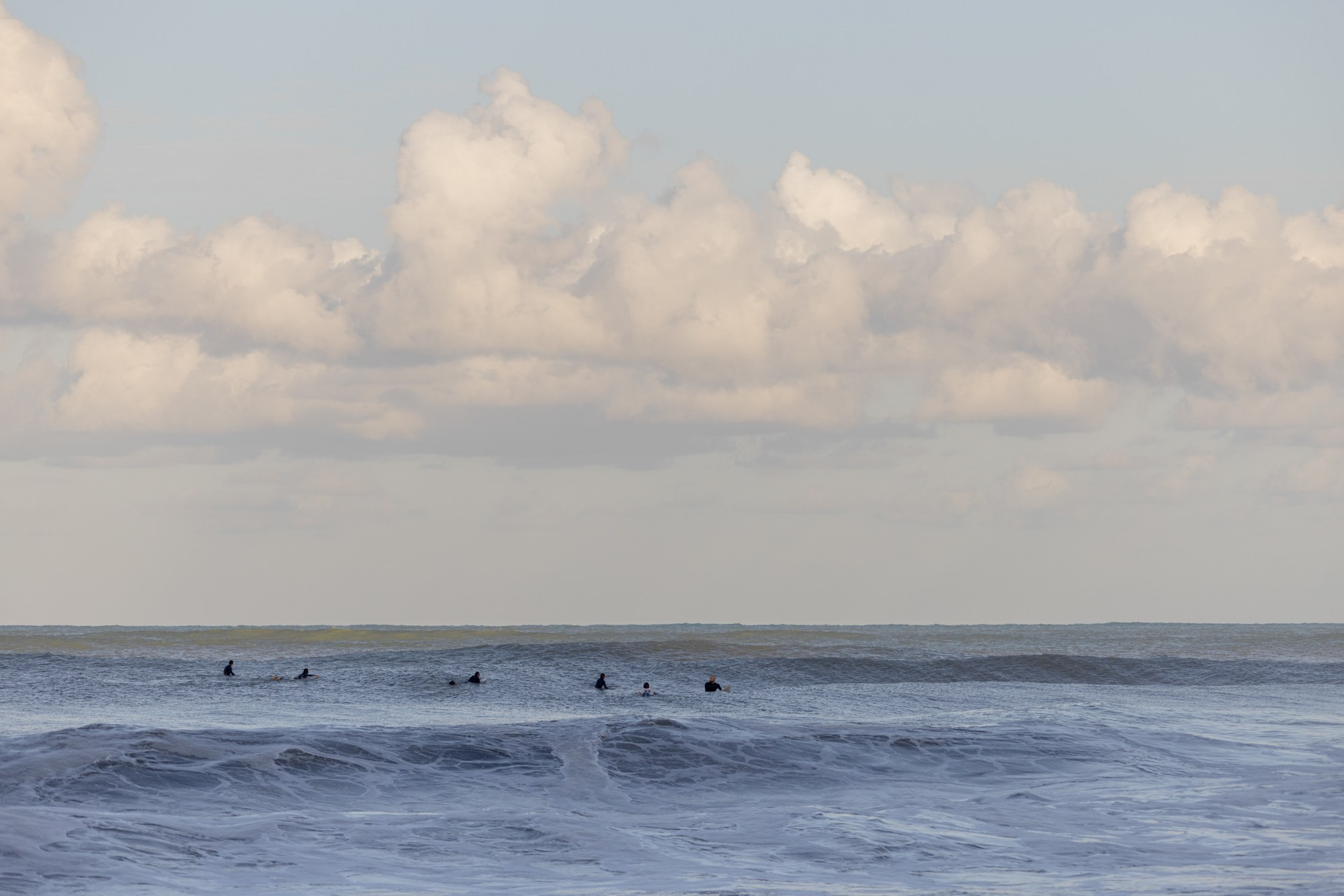 Море и серферы. Репортажный и постановочный Наталья Санникова