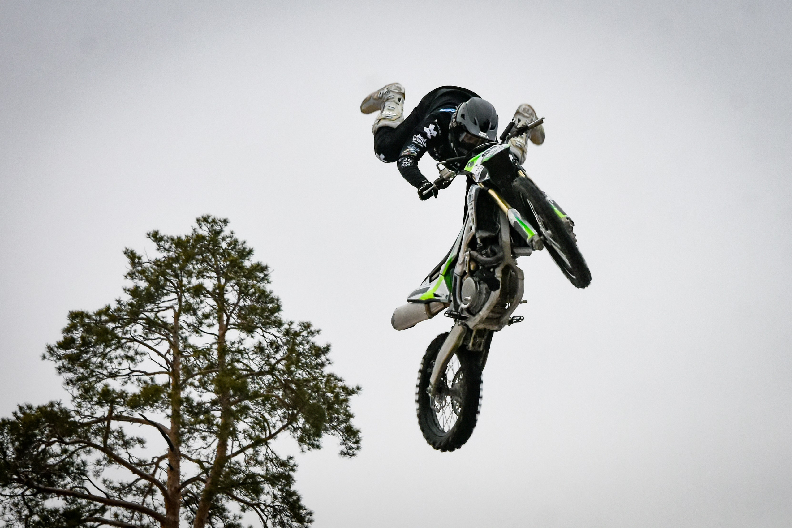 Мото-фристайл около Ледового — 06.01.2025. AlexFecto — галереи фотографий