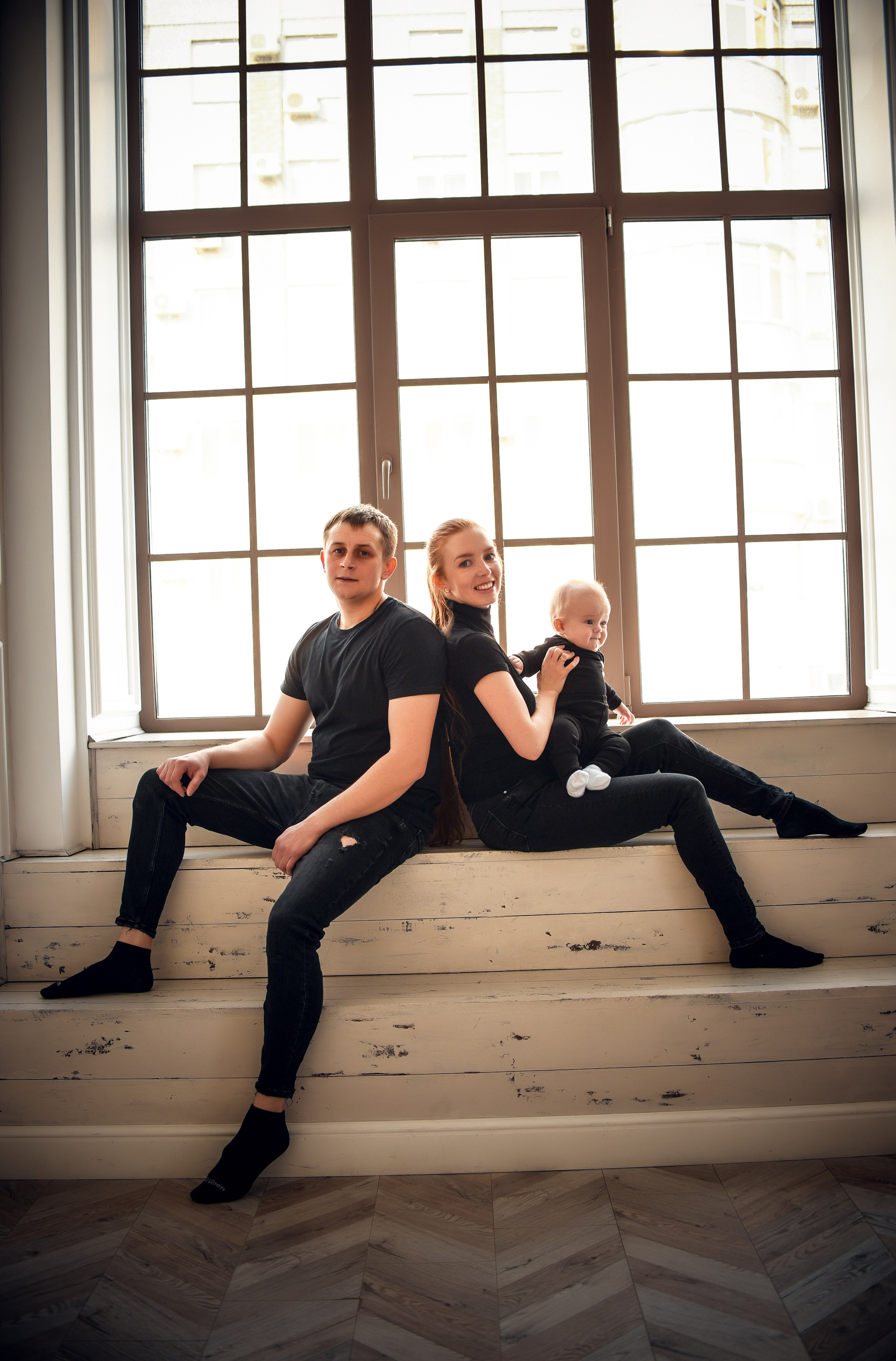 Семейная студийная фотосессия 3. Свадебный, семейный, детский, контент фотограф в Омске Максим Ильин