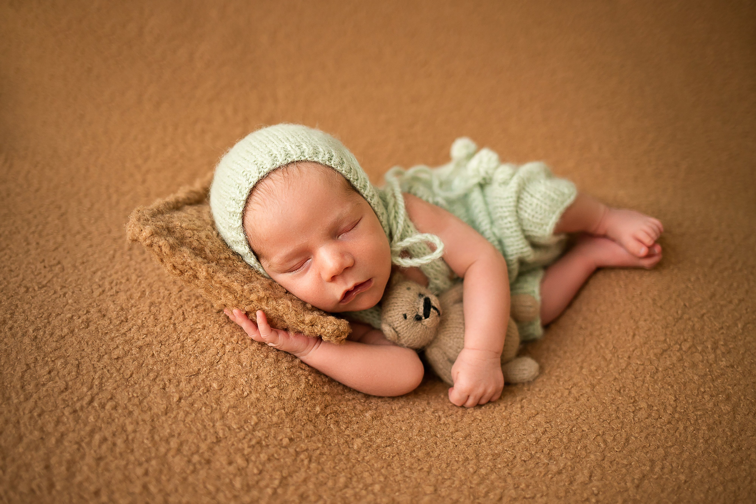 Фотосессия новорожденного. Фотограф новорожденных в Новосибирске