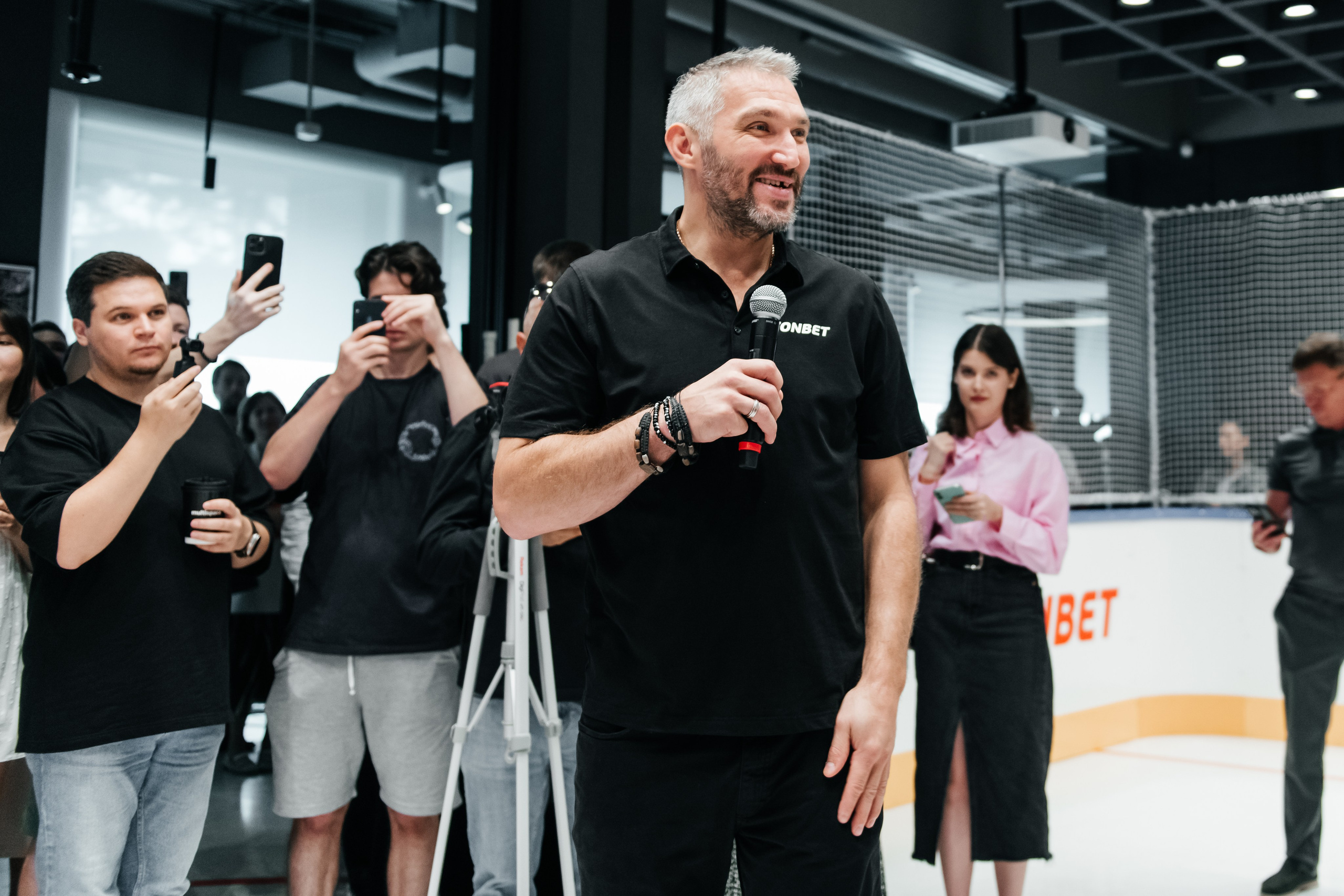 Открытие пространства ОfИС ОВИ х FONBET. ДИНА МИХНЕВА спортивный фотограф Москва