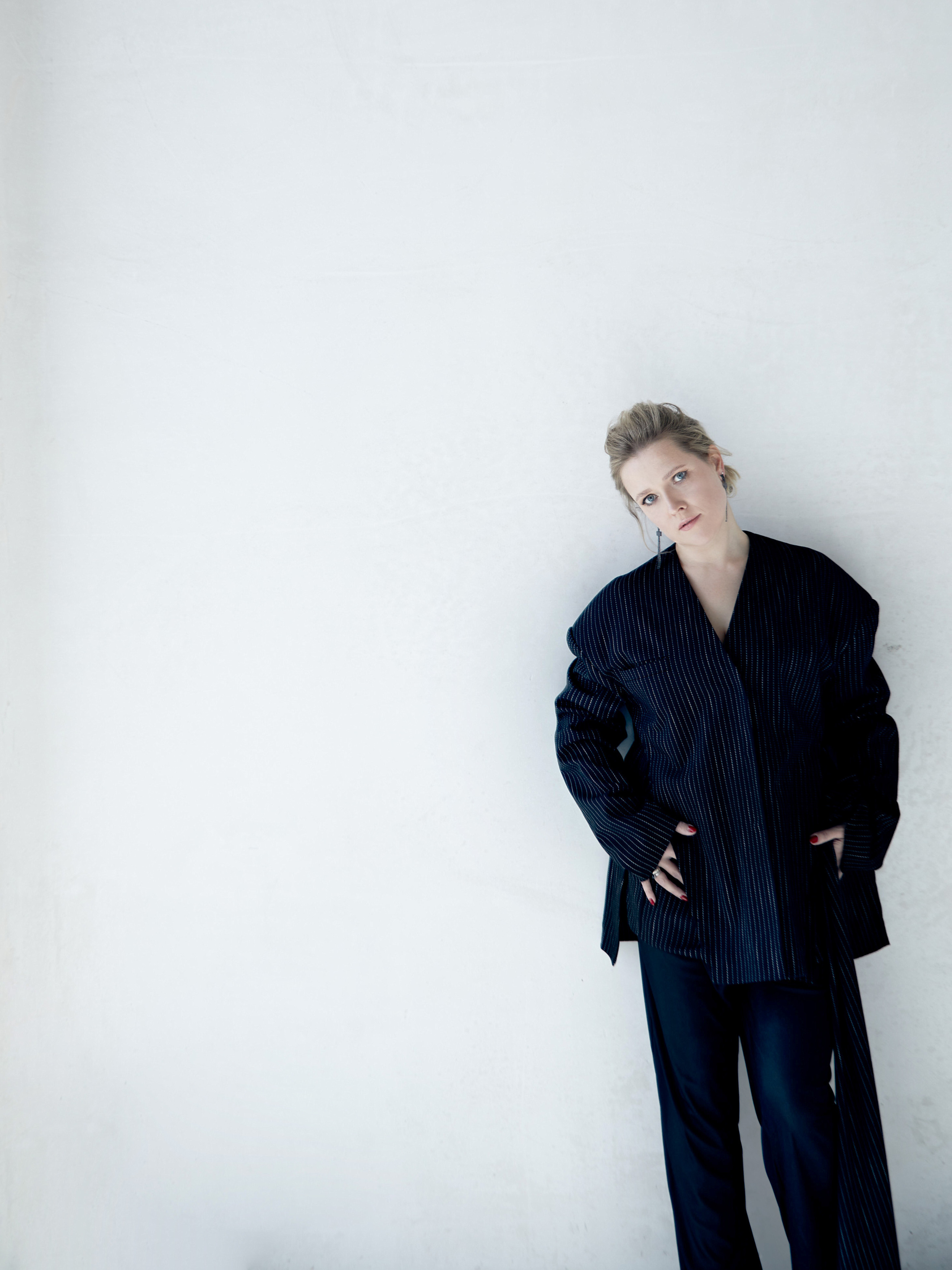 ALEKSANDRA. Yulia Otroschenko