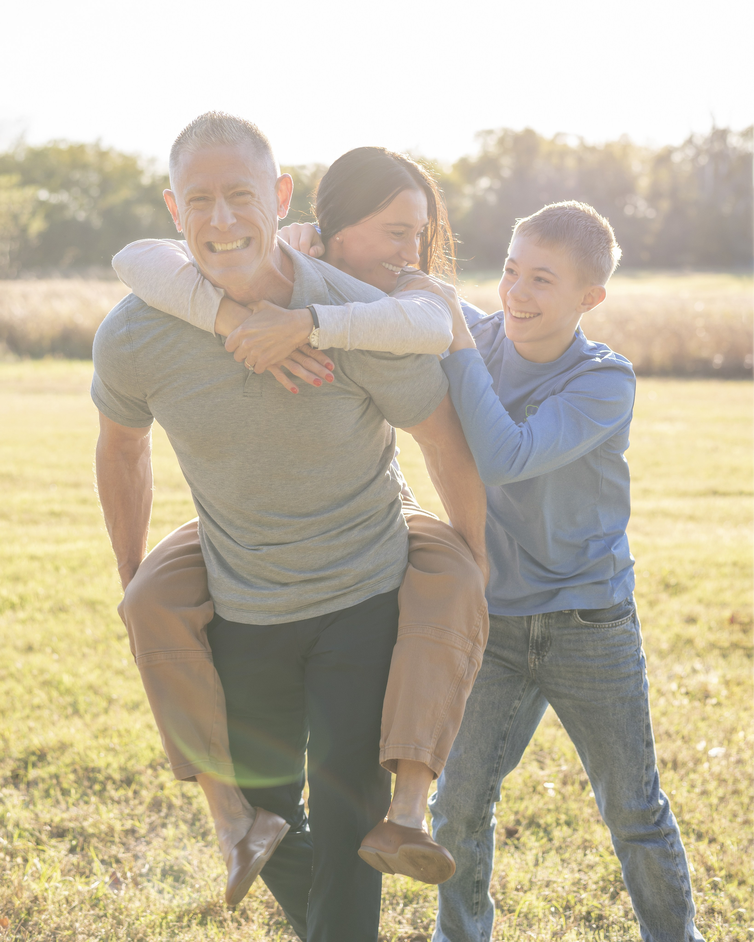 Oklahoma Family Photographer | Natural Family Photography in Stillwater, OK. Wedding Family Portrait Photographer in Stillwater, Tulsa, OKC Oklahoma | Nika Loran Photography