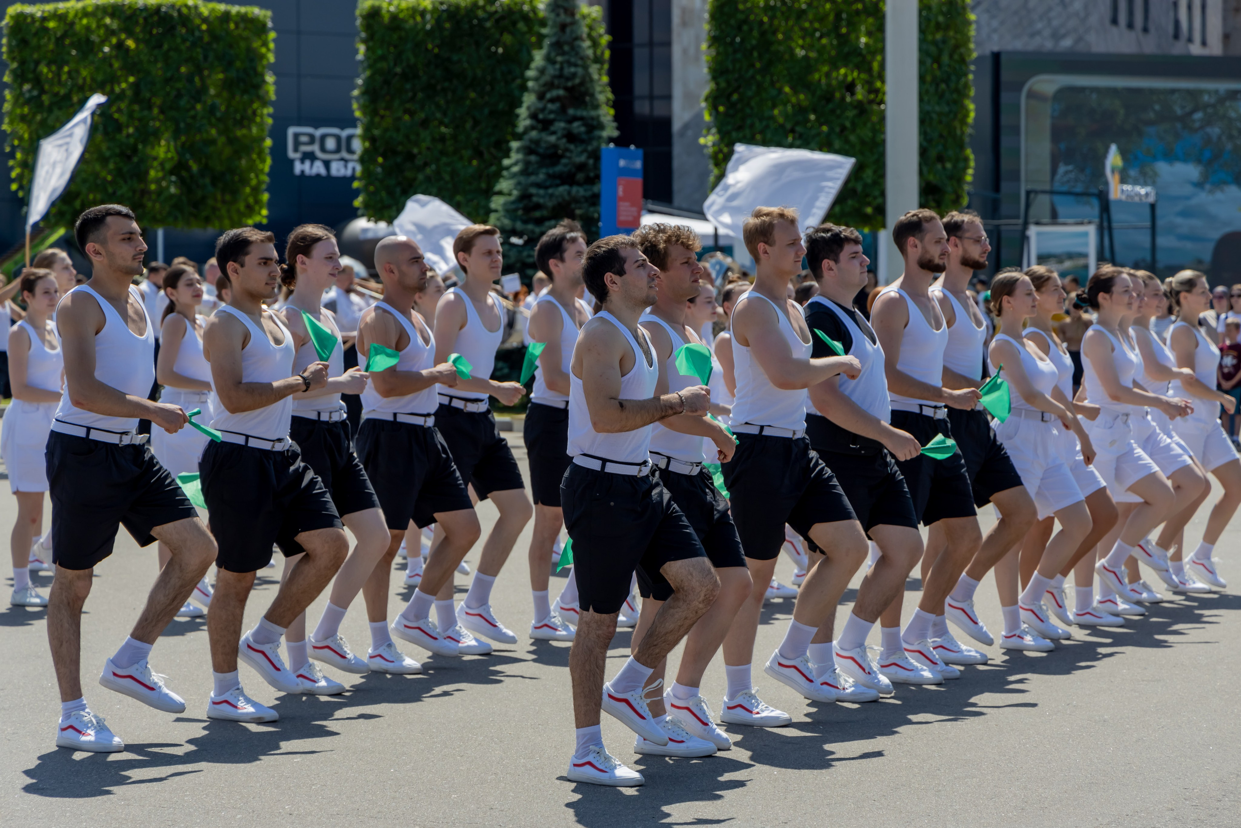 Времена и эпохи. Парад физкультурников 2024 на ВДНХ. Репортажный, семейный и студийный фотограф в Москве Демин Алексей