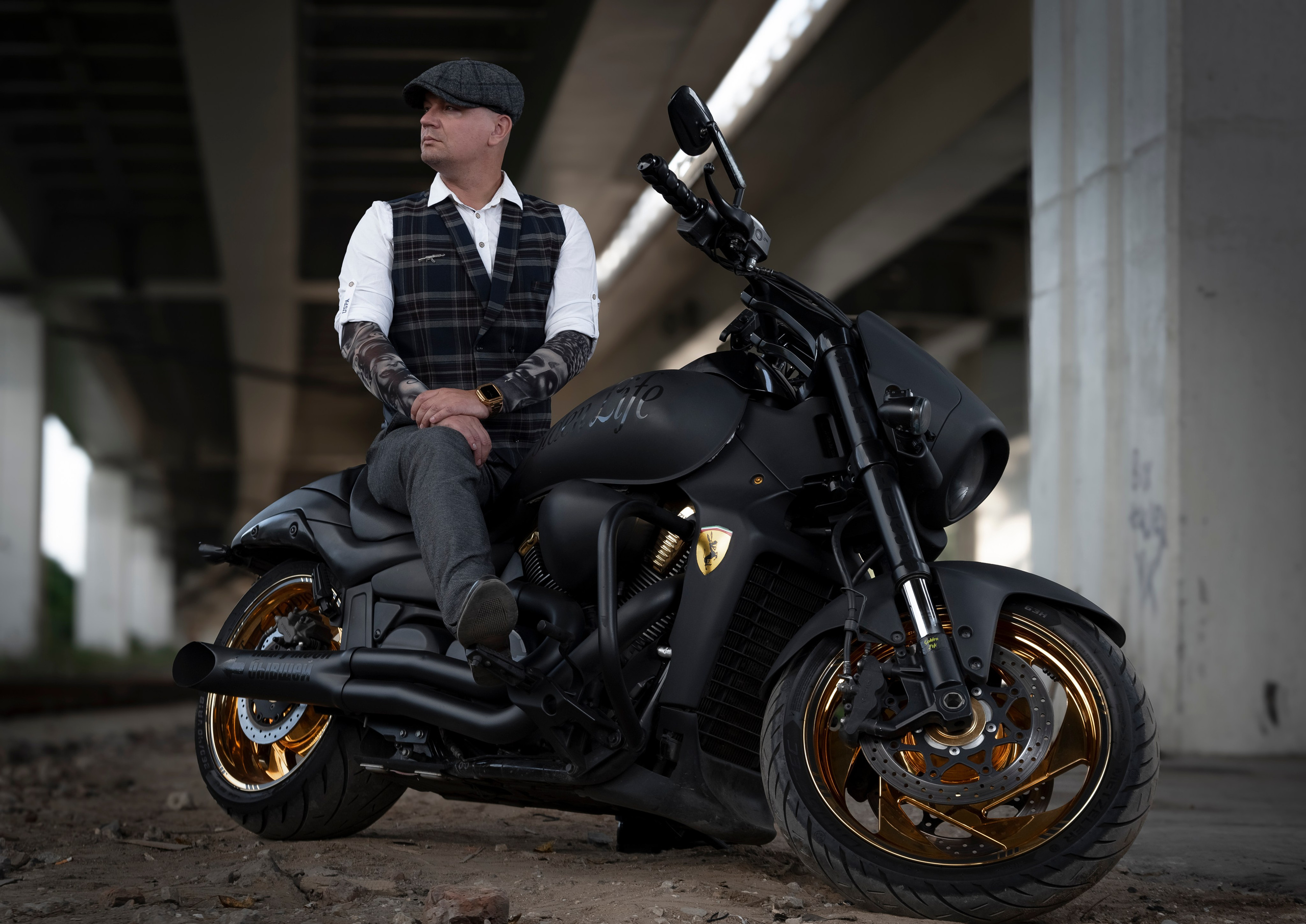 Мотопортрет. Фотосессия с мотоциклом. Спортивный и репортажный фотограф Дмитрий Литунов Москва