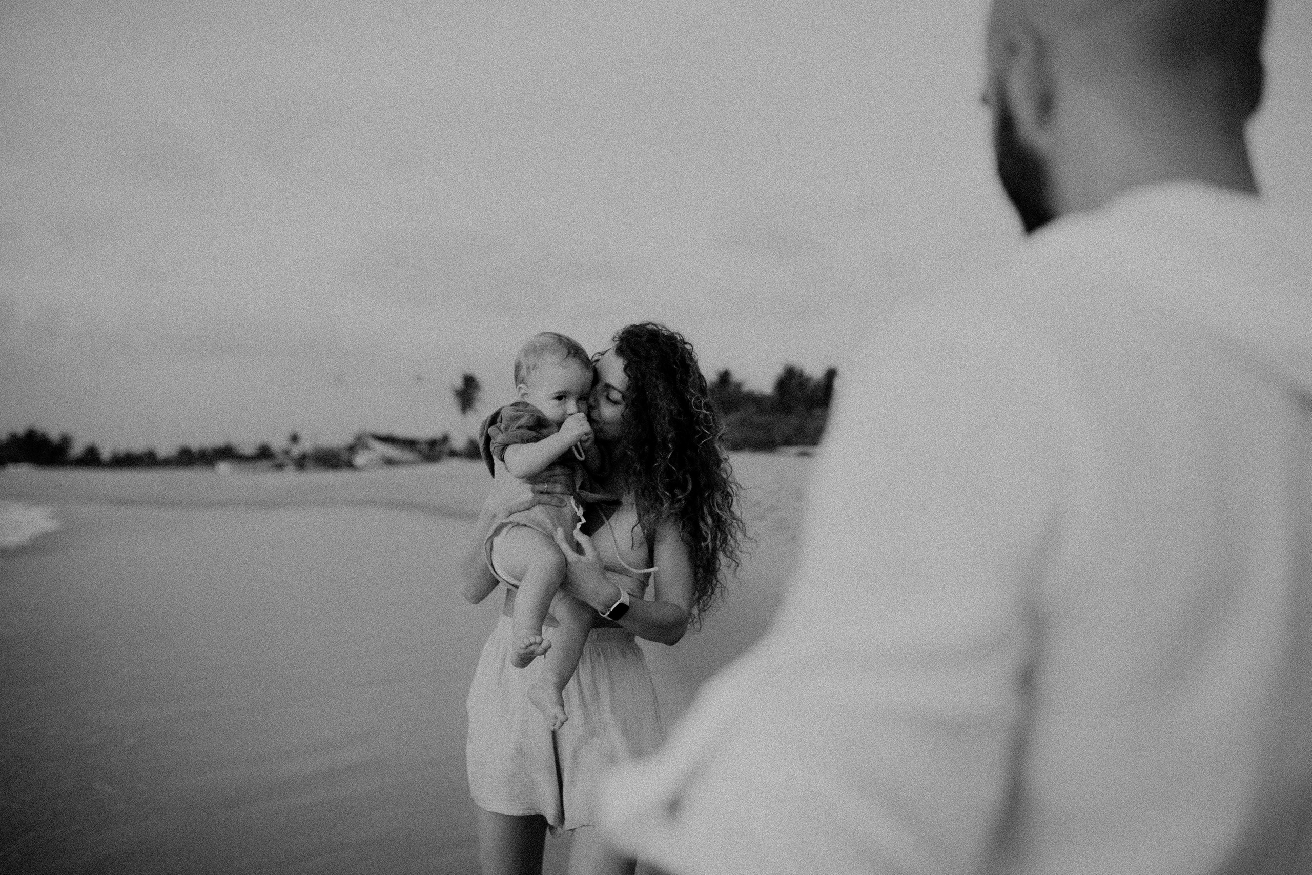 Пусть Солнце коснется твоих волос. Свадебный фотограф Грузия Alex and Polly