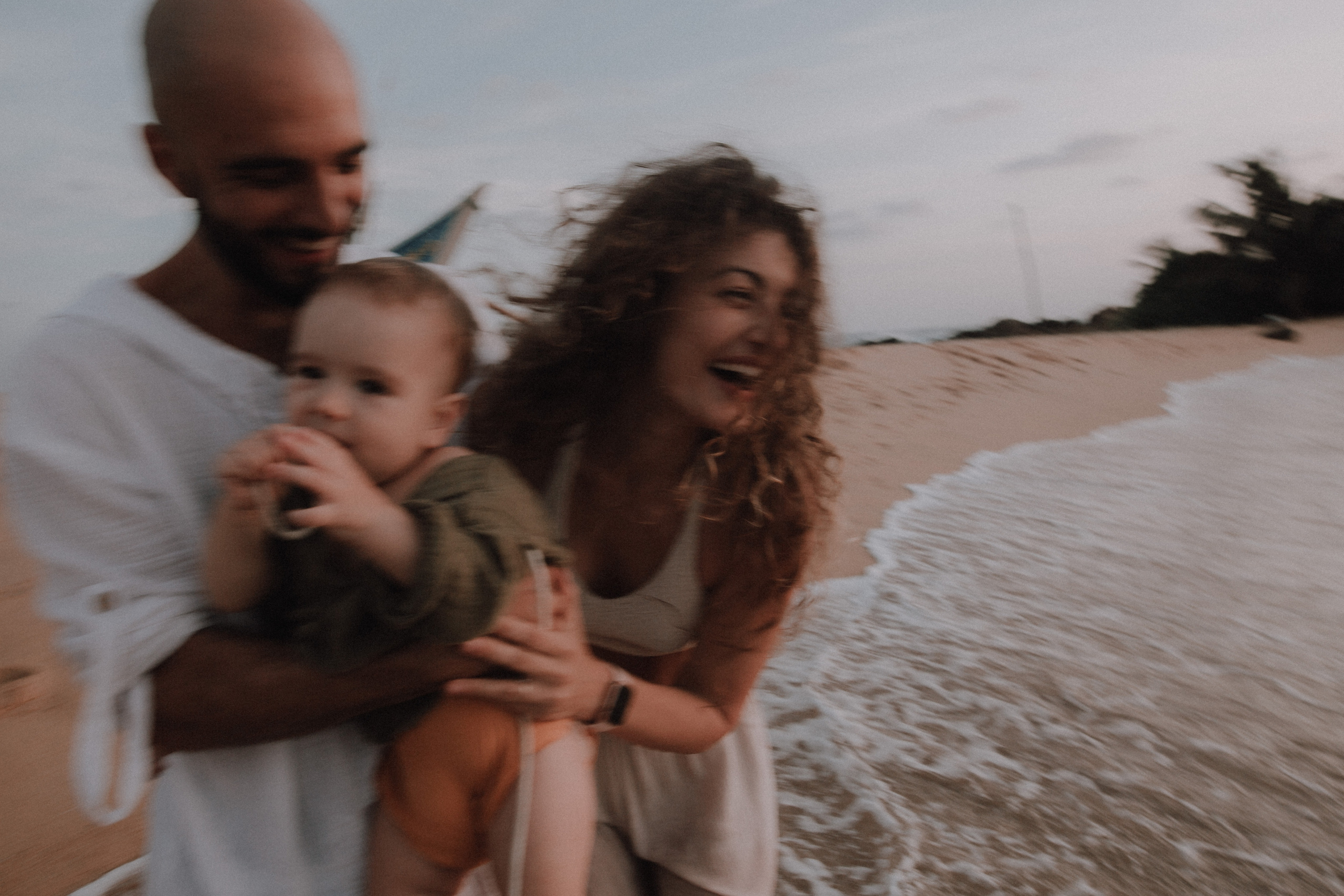 Пусть Солнце коснется твоих волос. Свадебный фотограф Грузия Alex and Polly