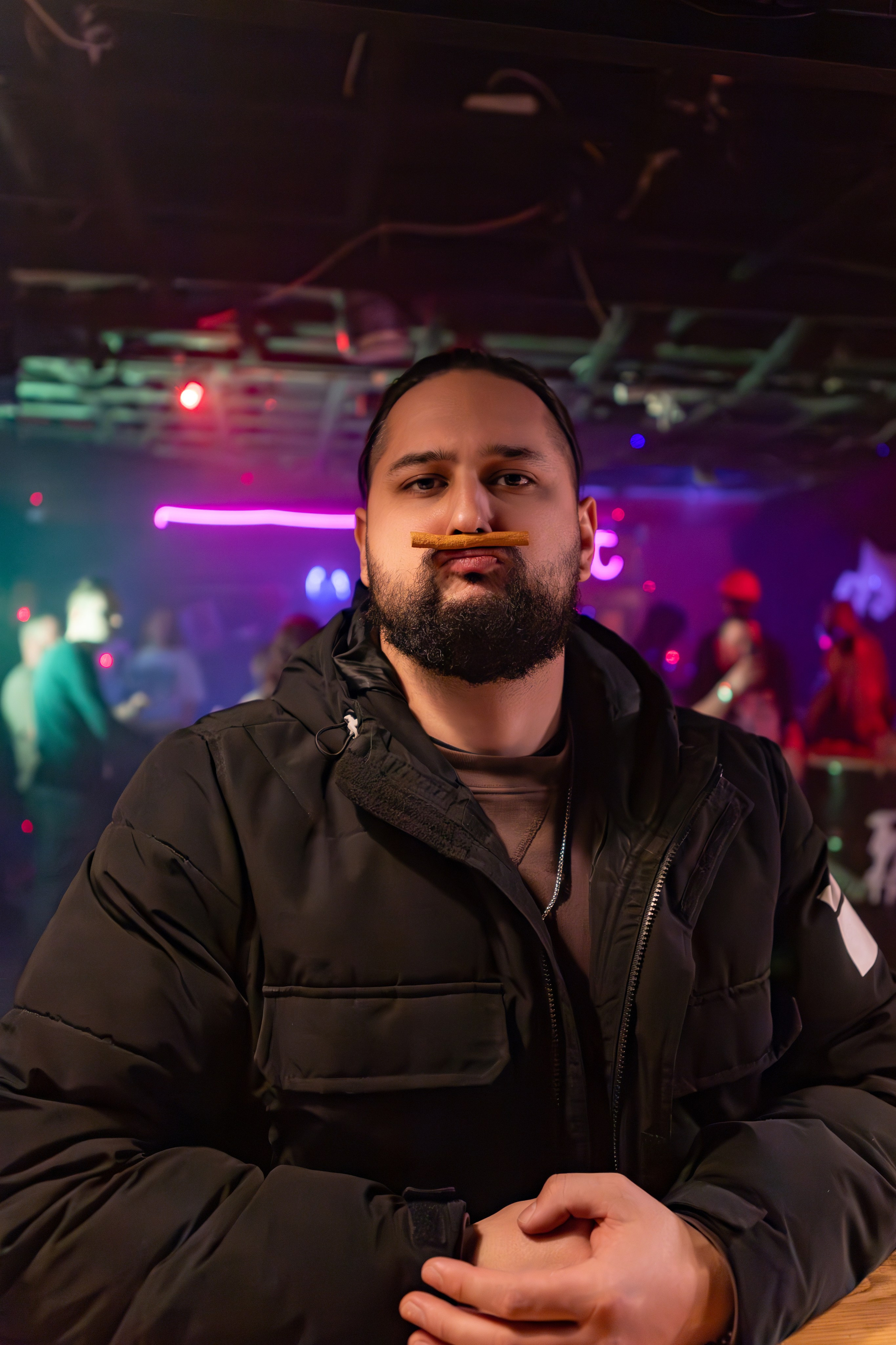 Бэкстейдж со съёмок фильма «Третья смена». Фотограф Александр Закадычный | Таганрог