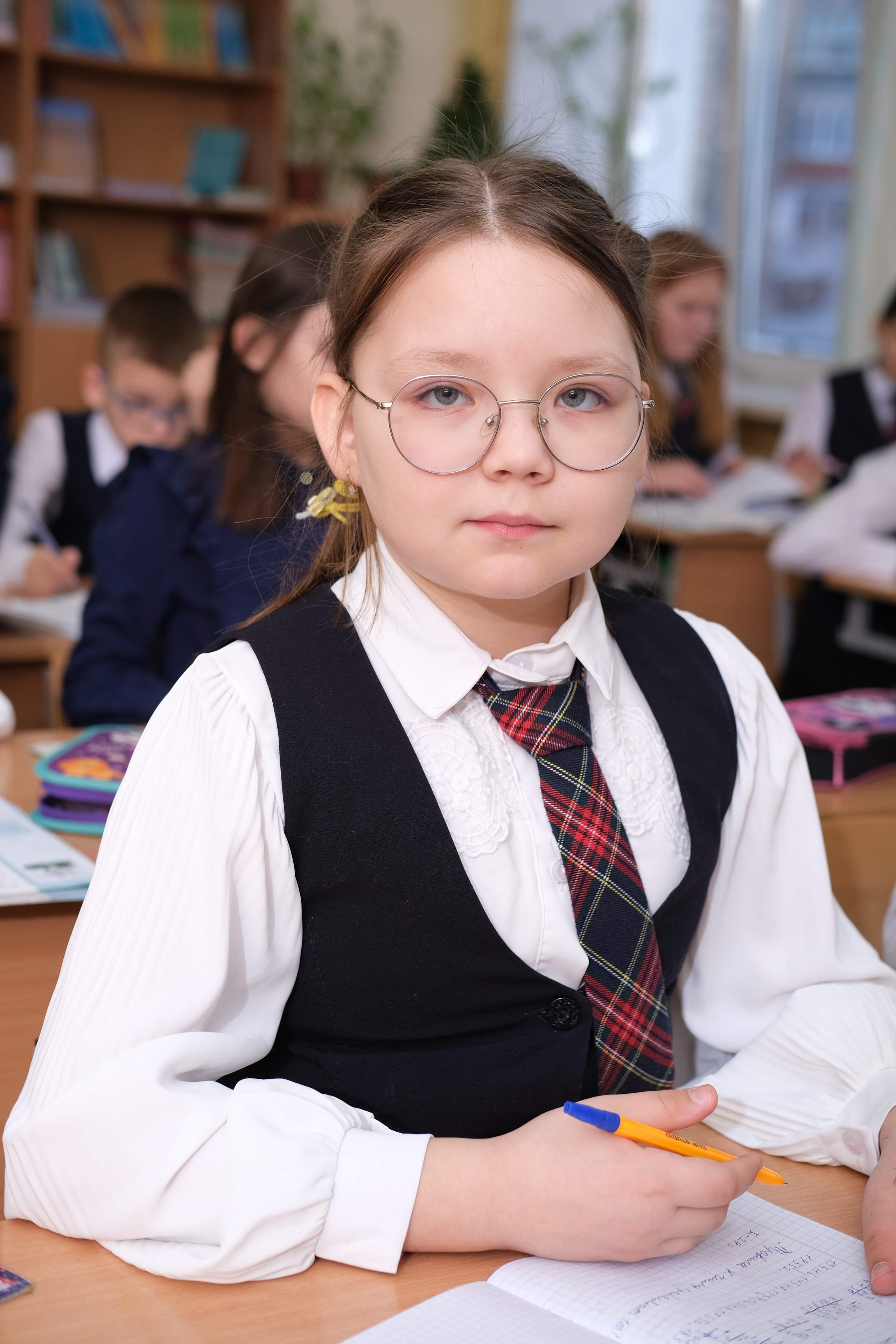 Выпускной альбом для 4 класса. Выпускной альбом Стрежевой