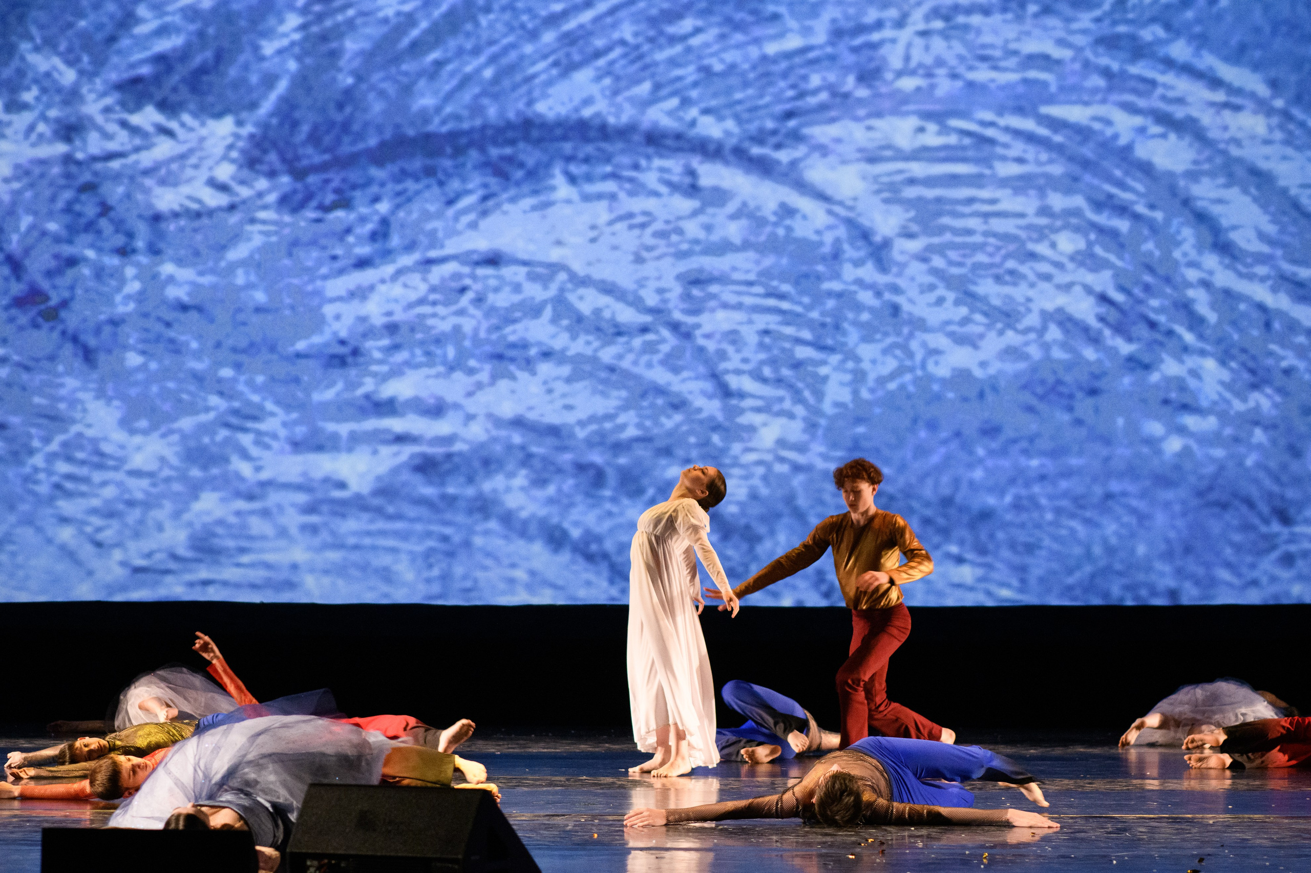 23 апреля, часть 2, БКЗ Октябрьский, г. Санкт-Петербург. Золотое яблочко