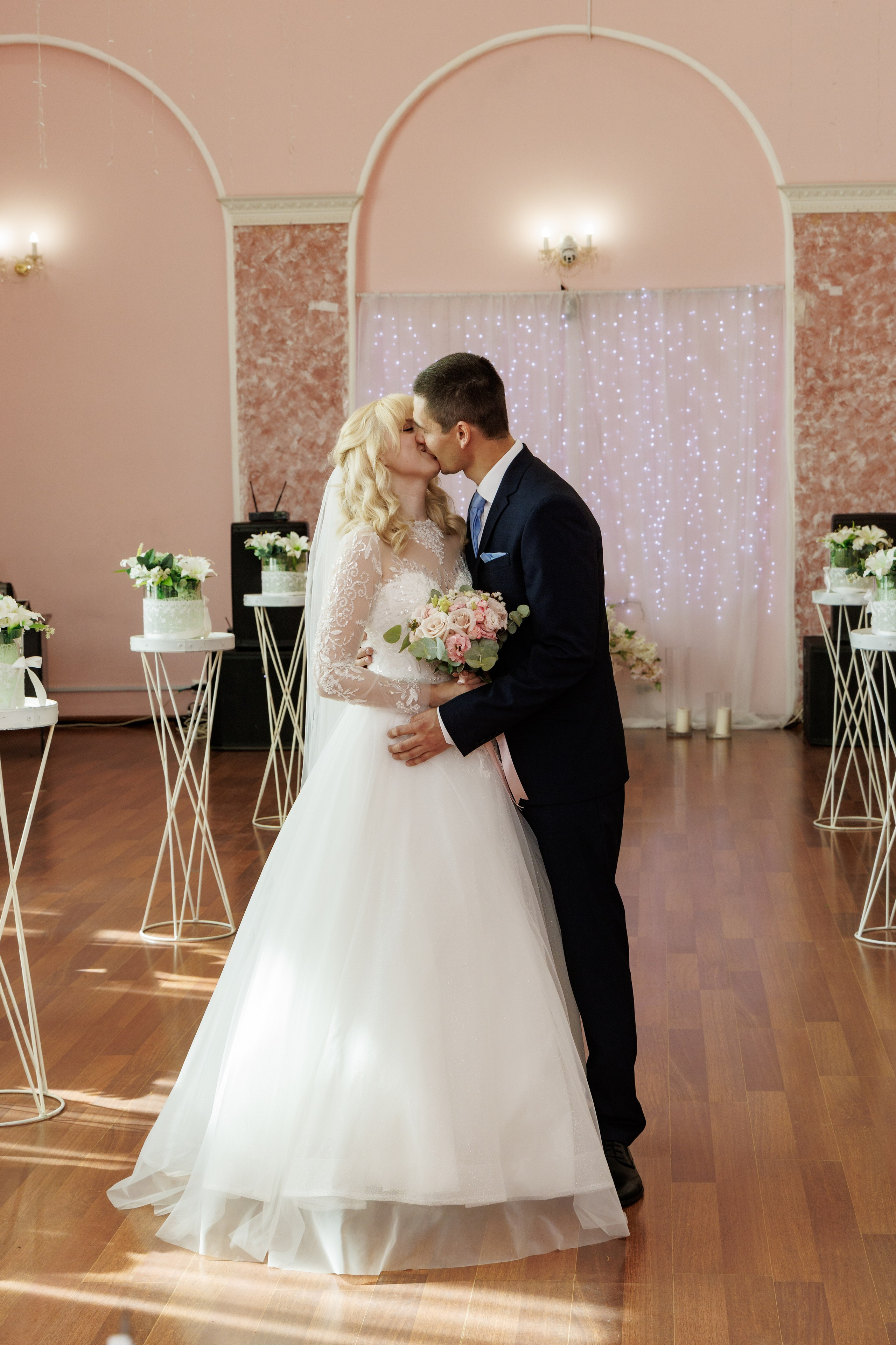 Михаил и Виктория. Свадебный и семейный фотограф в г. Волхов Алексей Кочерыжкин