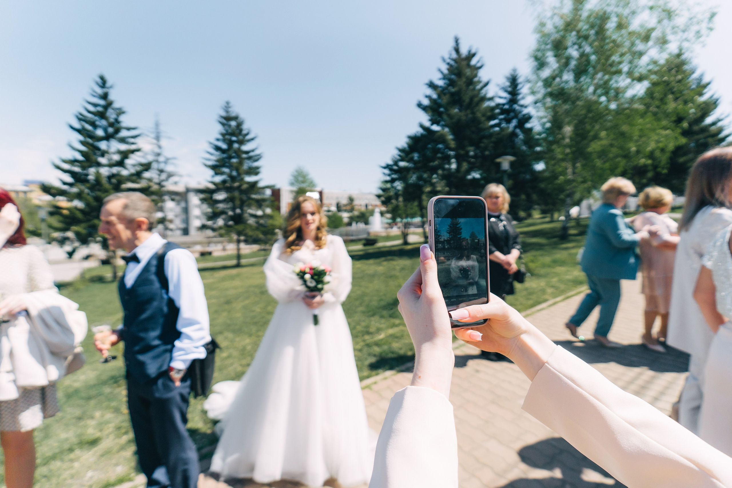 Красный кабриолет. Фотограф Ангарск Иркутск Ксения Король