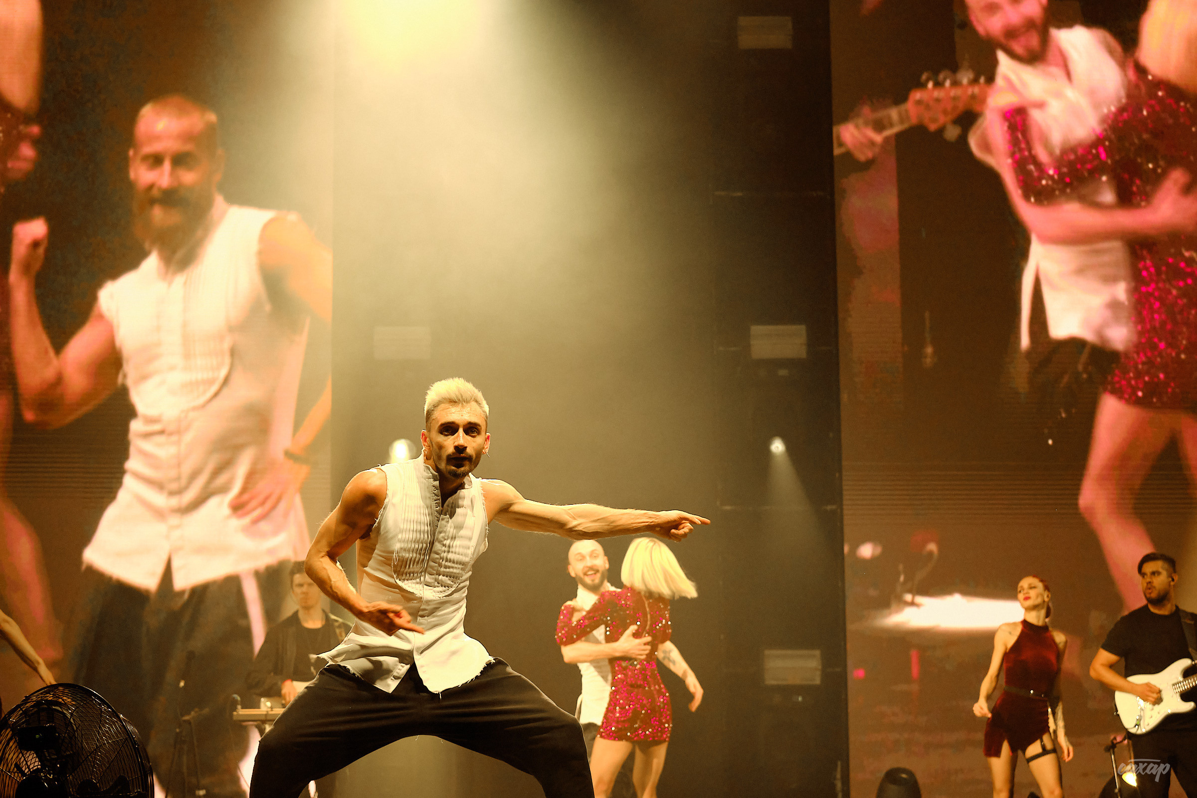 Полина Гагарина. Профессиональный фотограф в Екатеринбурге Юра Сахар