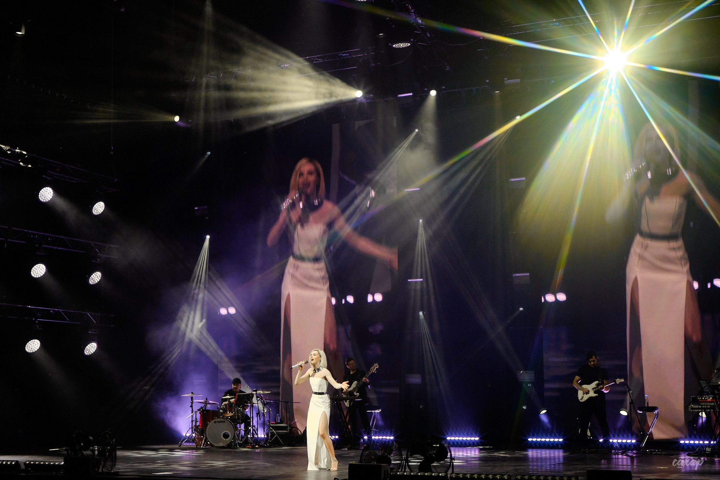 Полина Гагарина. Профессиональный фотограф в Екатеринбурге Юра Сахар