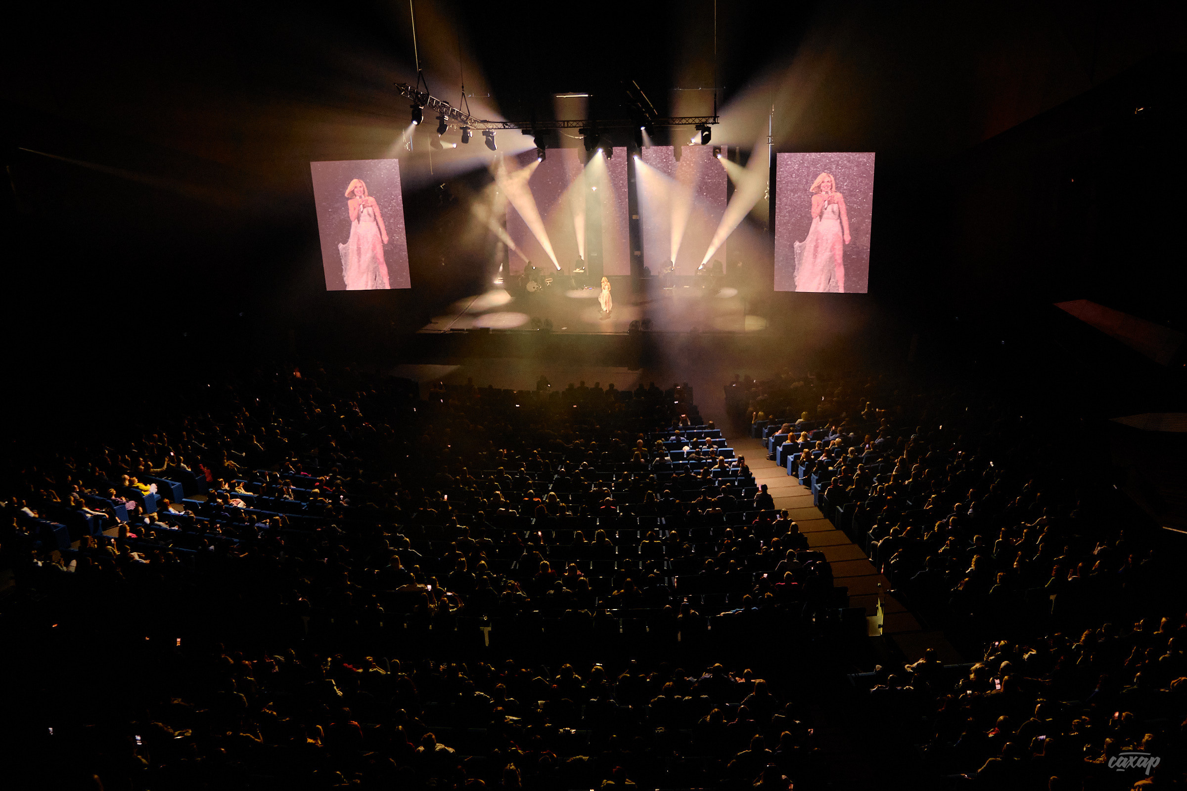 Полина Гагарина. Профессиональный фотограф в Екатеринбурге Юра Сахар