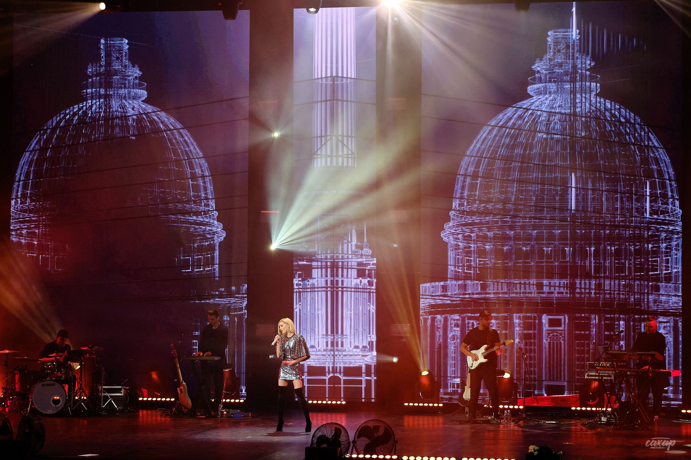 Полина Гагарина. Профессиональный фотограф в Екатеринбурге Юра Сахар