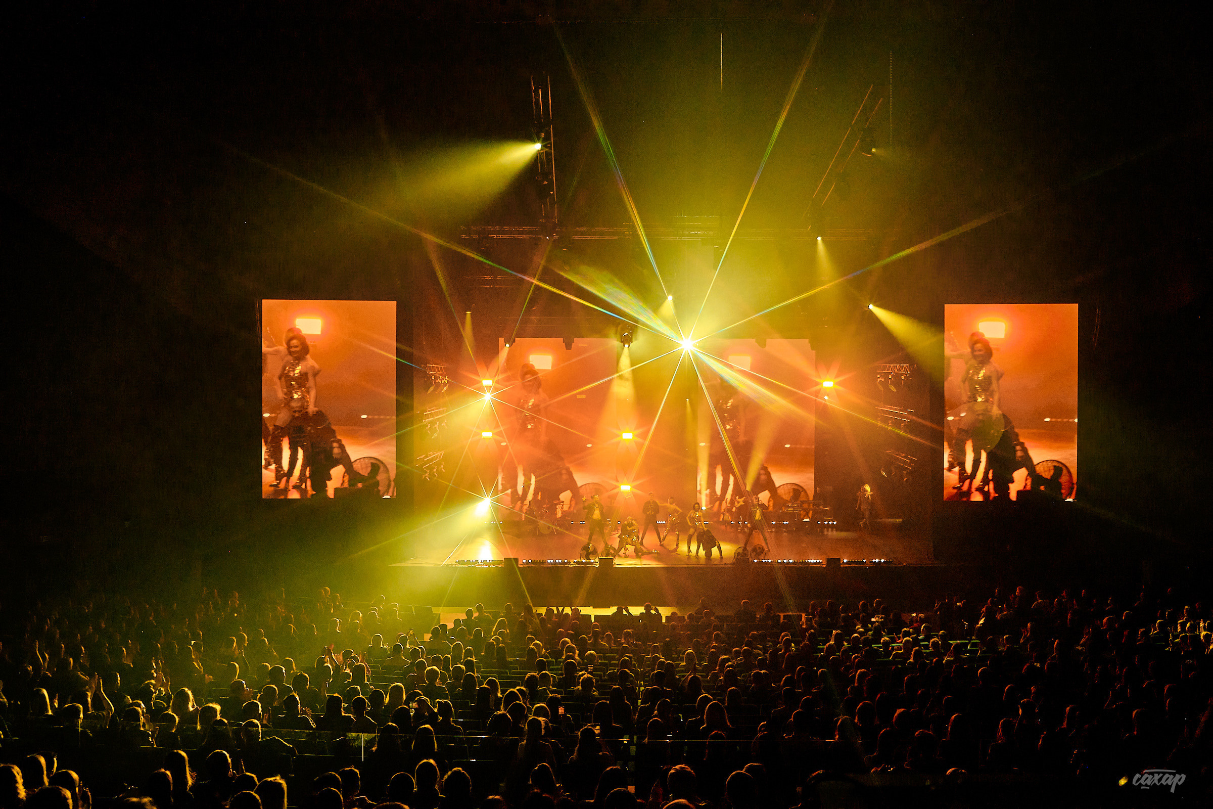 Полина Гагарина. Профессиональный фотограф в Екатеринбурге Юра Сахар