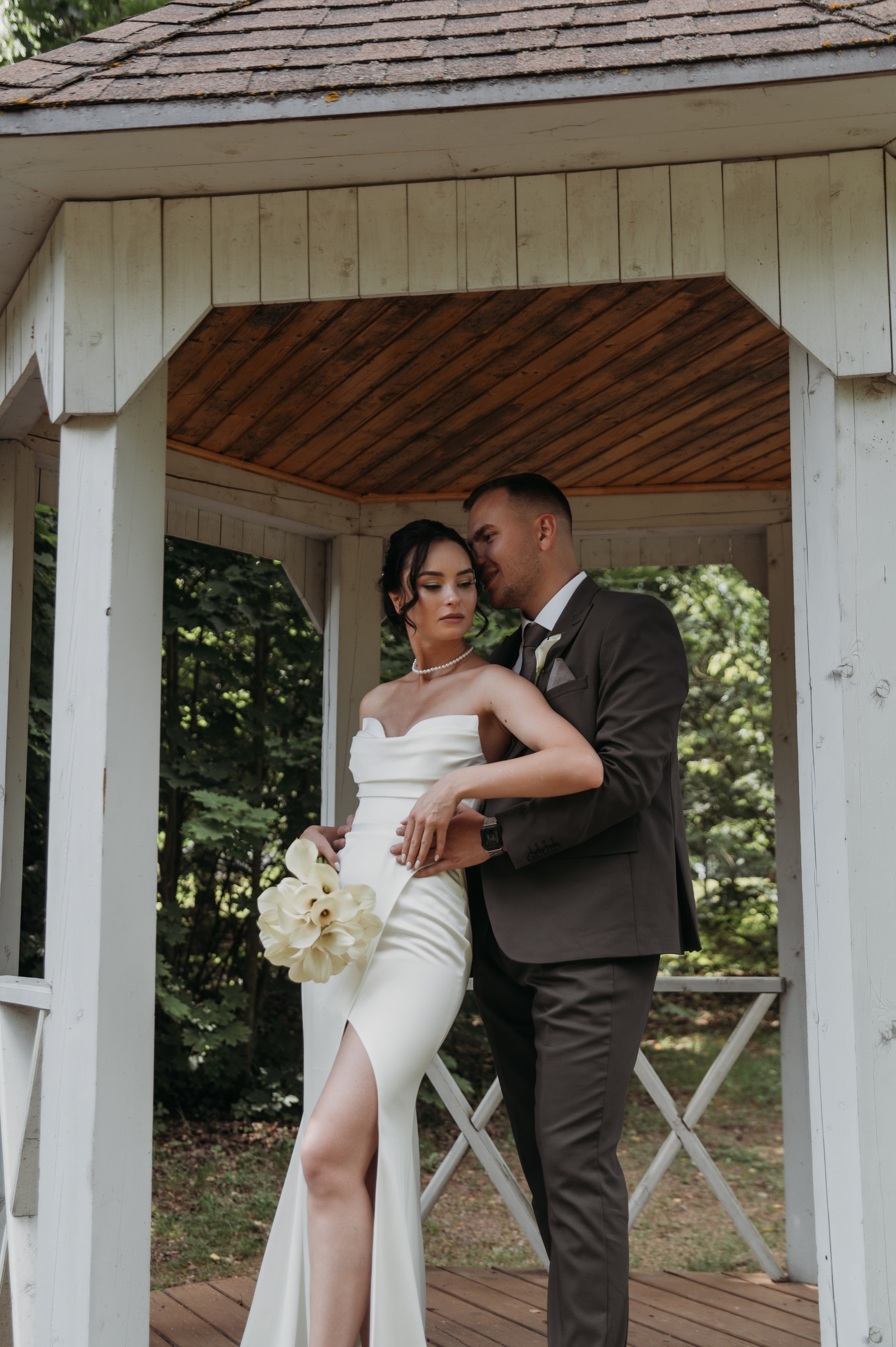 Галерея со свадьбы в Твери, красивая пара в Домотканово. Свадебный фотограф в Твери, Москве и Санкт-Петербурге Денисова Екатерина