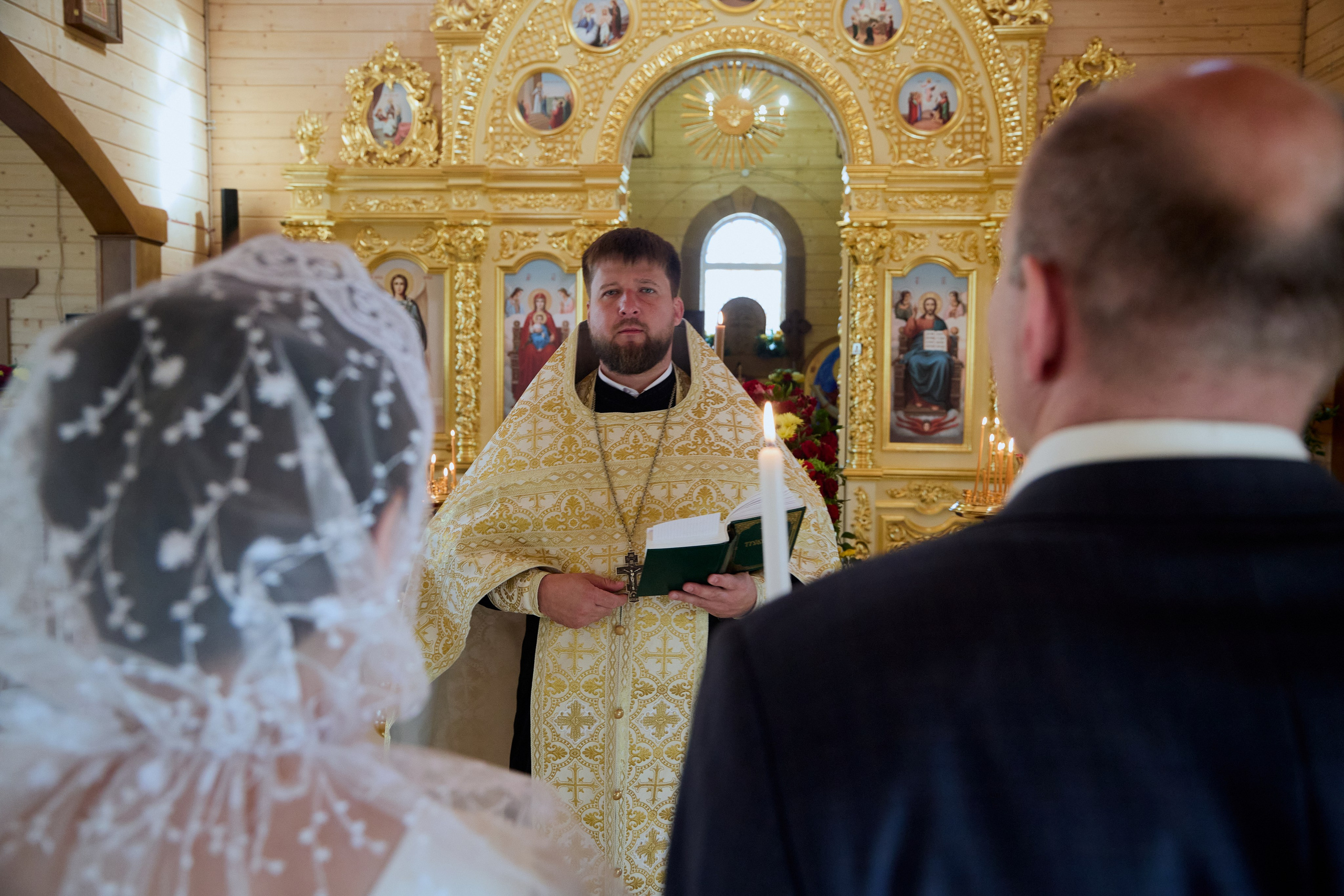 #венчание#таинствовенчания#церковныйфотограф#фотографнавенчание#православие#таинствоСвязанные свадебные хештегиСвадебная тематика:#свадьба#свадебныйфотограф#wedding#instawedding#невеста#жених#любовьГеолокационные и профессиональныеДля фотографов и локации:#фотографмосква#фотографвмоскве#фотосессия#фотограф#москваАксессуары и деталиДля атрибутики:#платокизгипюра#накидканаголову#крещение#крещениеребенка#крещениемосква