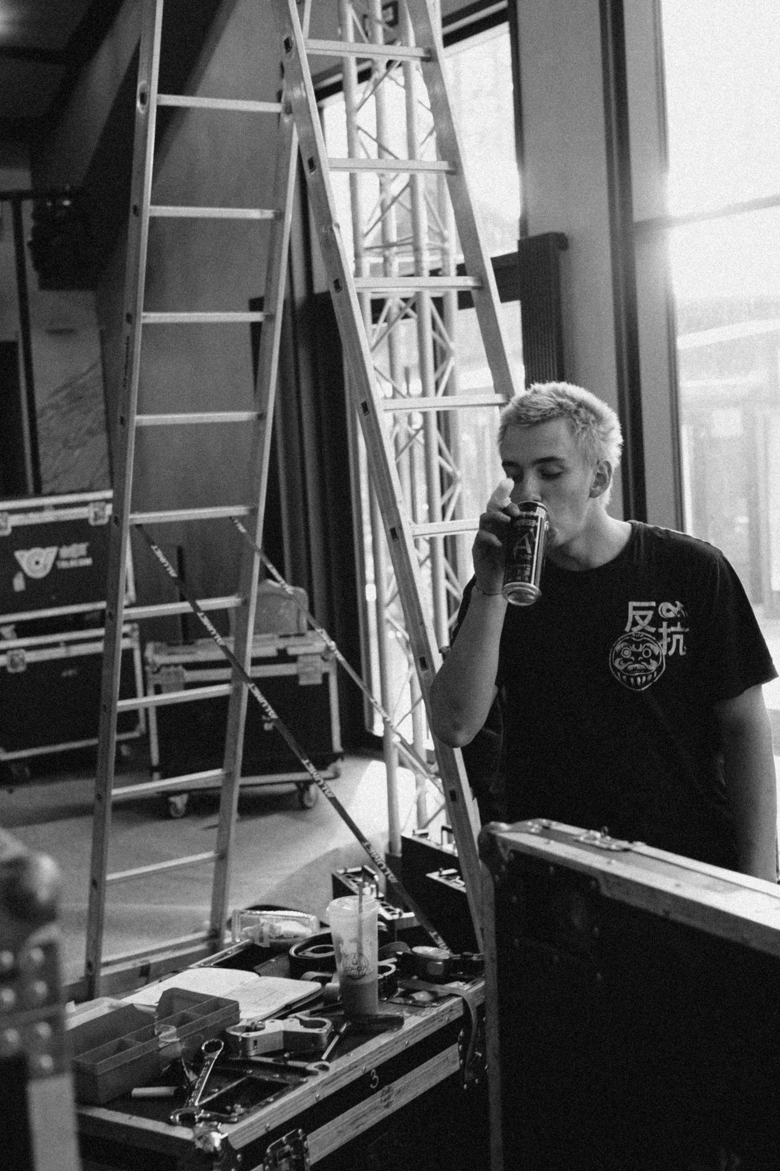 Бэки монтаж