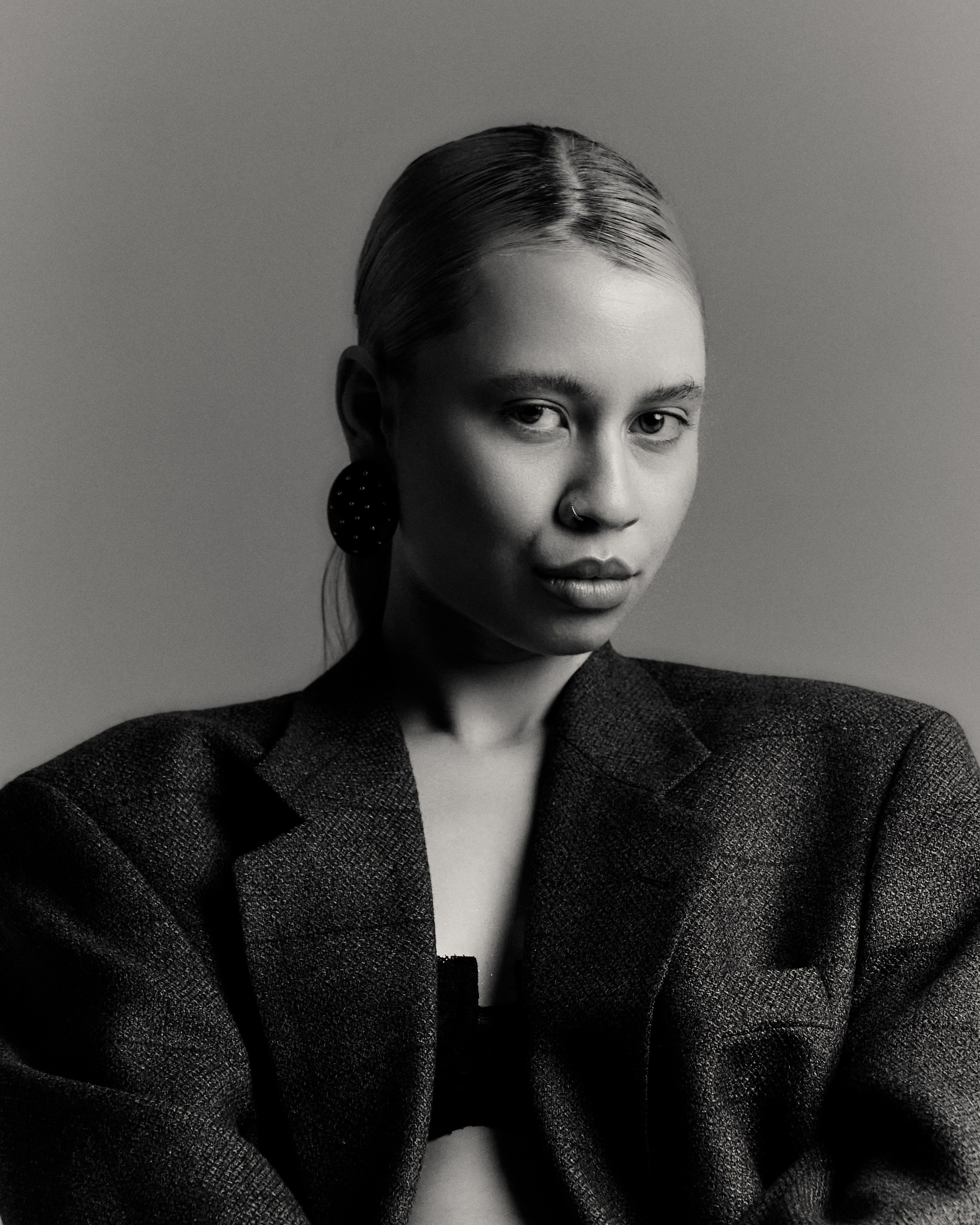 Дана. Главная