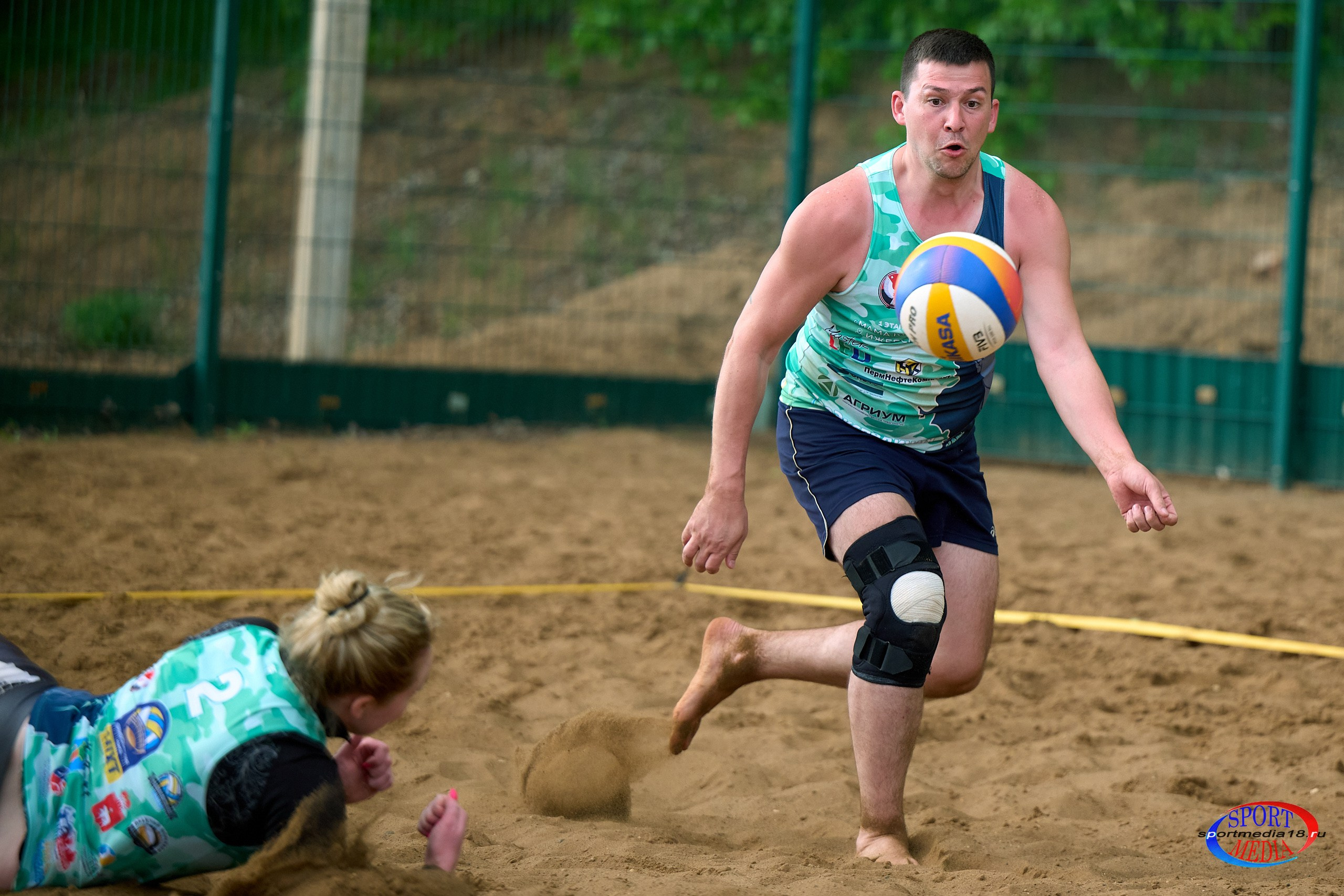 Пляжный волейбол. ПРИВОЛЖСКАЯ ЛИГА MIXT Ижевск 18.05.2025. Спортивный репортажный фотограф в Ижевске Сергей Мерзляков