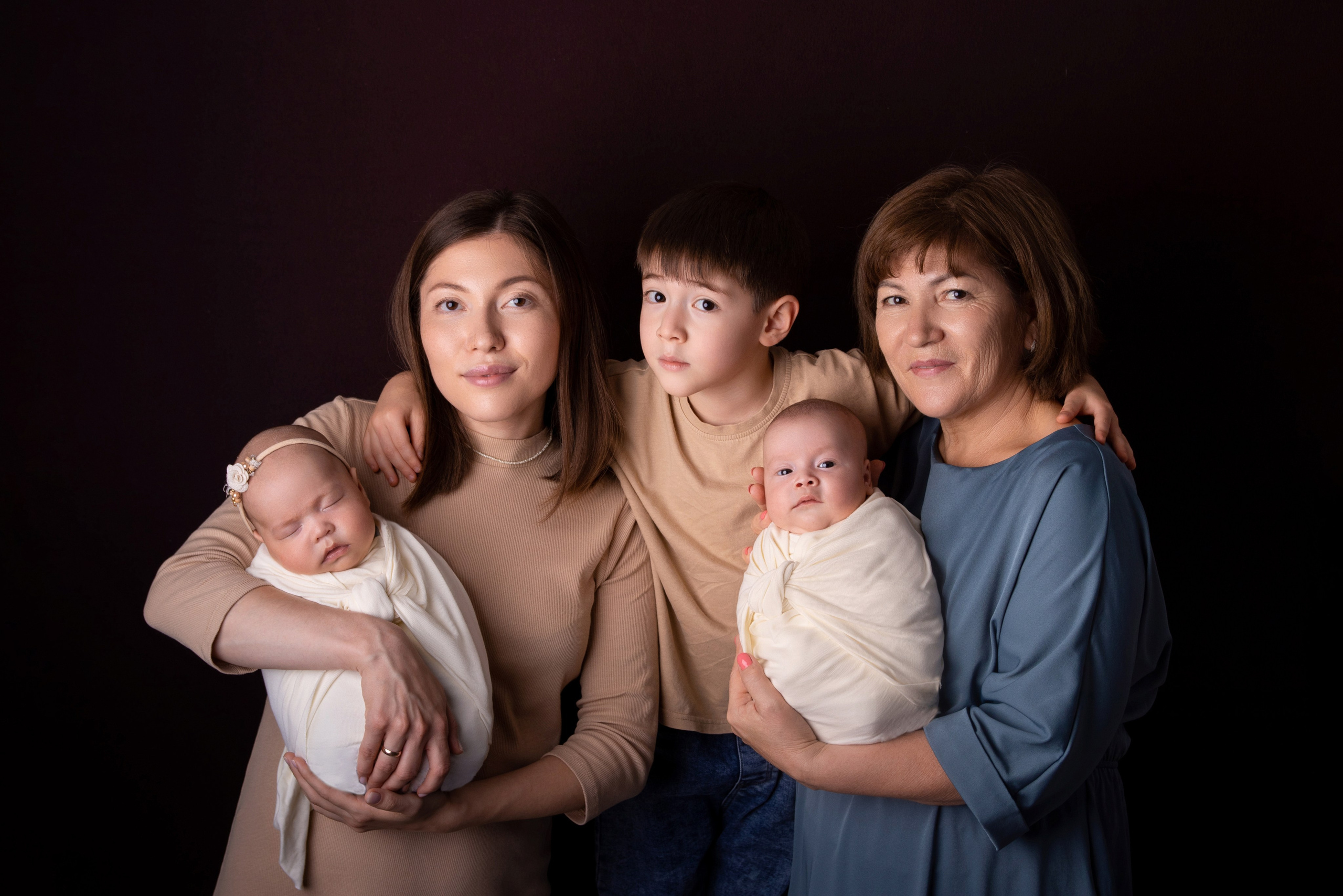 Фото с родителями/Макроснимки. Фотограф новорожденных Оренбург и свадебный фотограф Оренбург