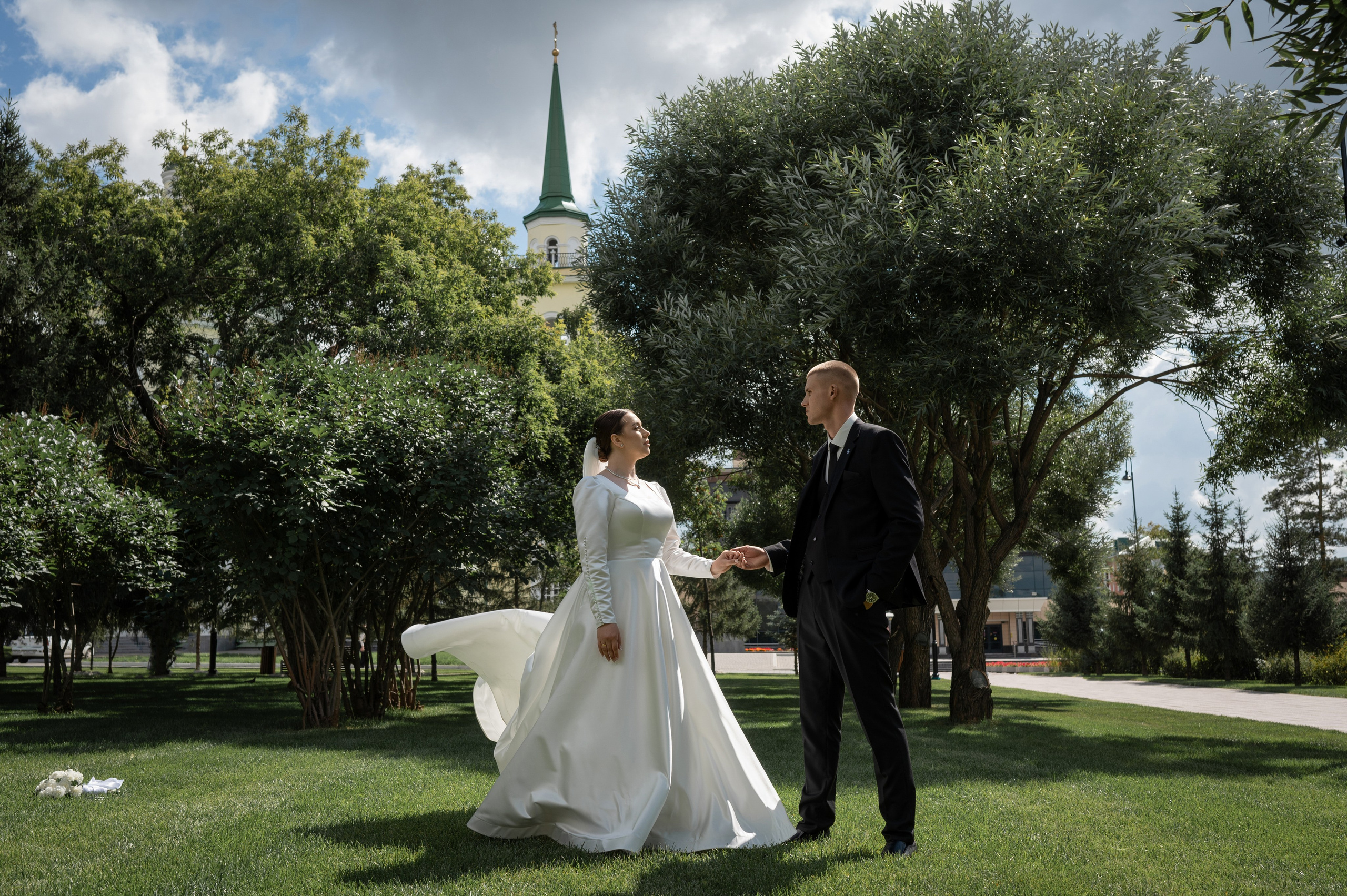 Свадебный фотограф и свадебный видеограф в Омске. Свадебный и портретный фотограф в Омске Матвей Краузе